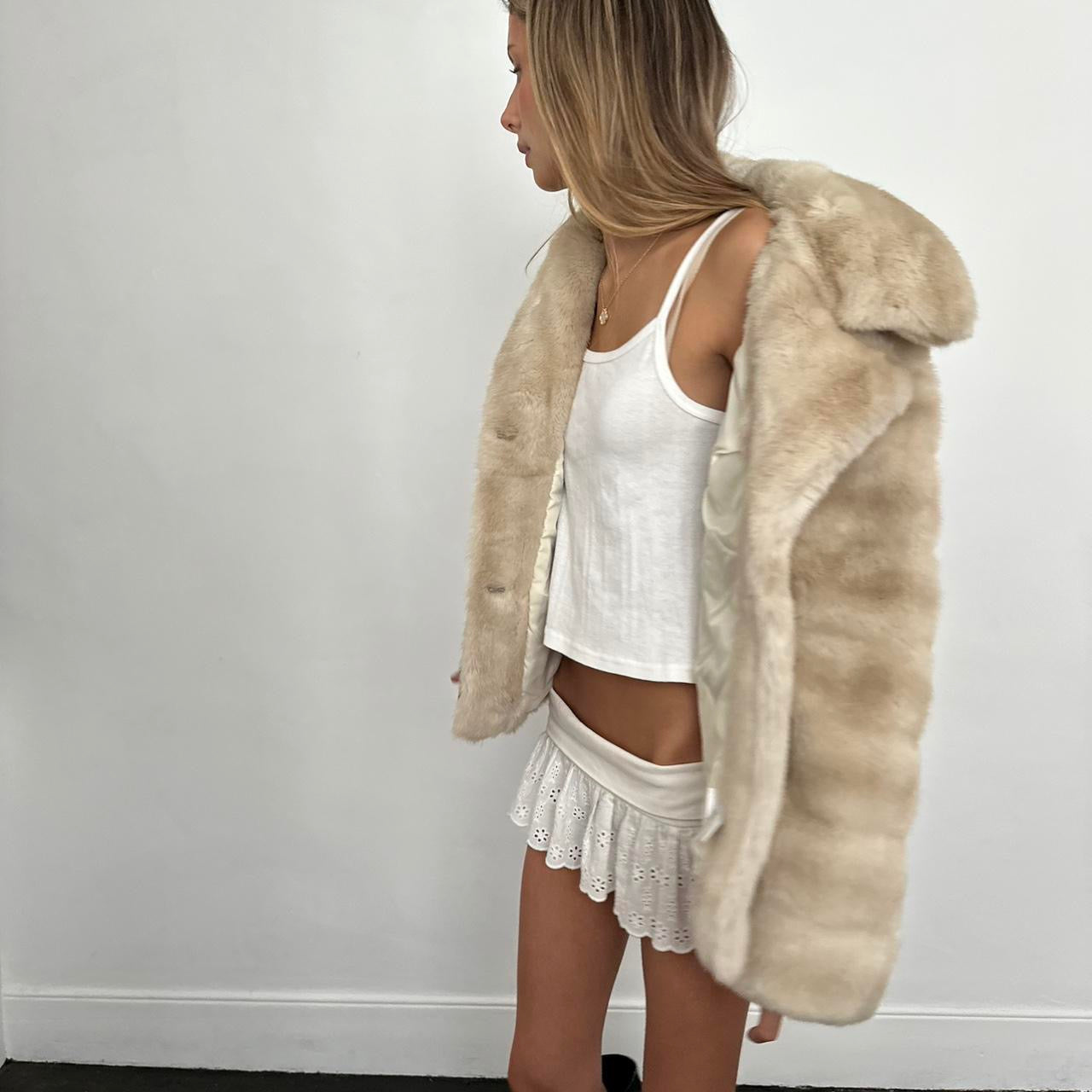 Vintage 2000’s beige faux fur jacket