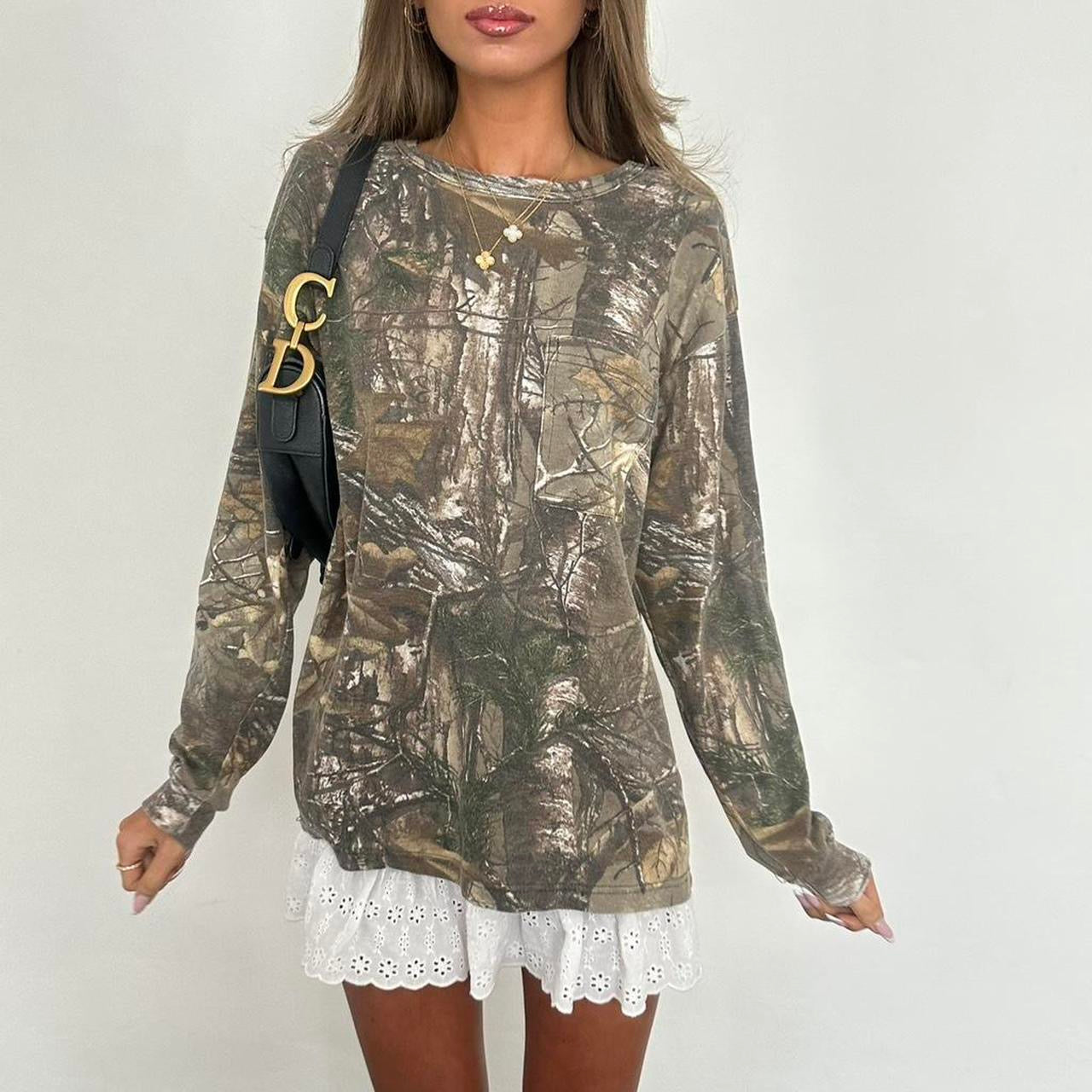 Vintage 00s camouflage soft long sleeve top