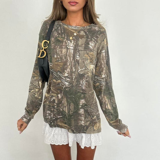 Vintage 00s camouflage soft long sleeve top