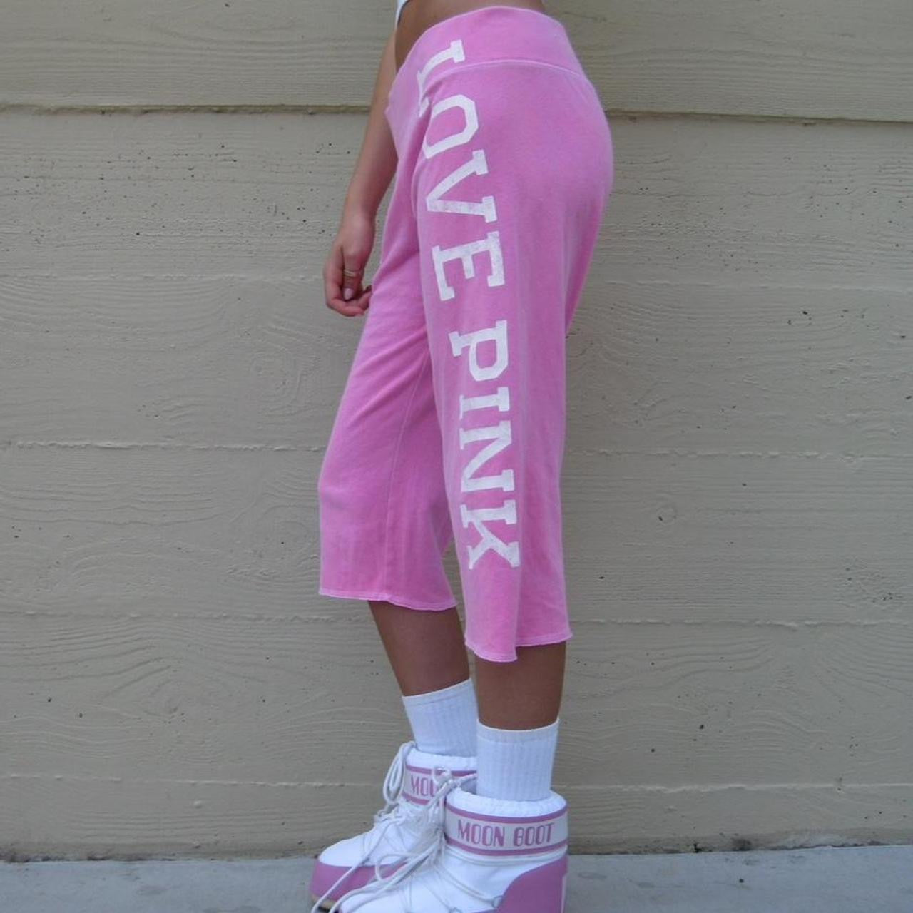 Vintage 2000’s Victorias Secret pink capri sweatpants