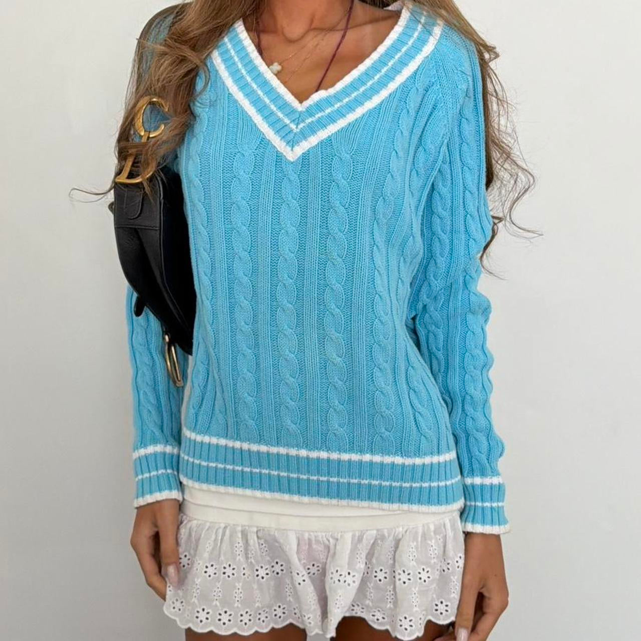 Vintage 00’s blue cable knit preppy sweater