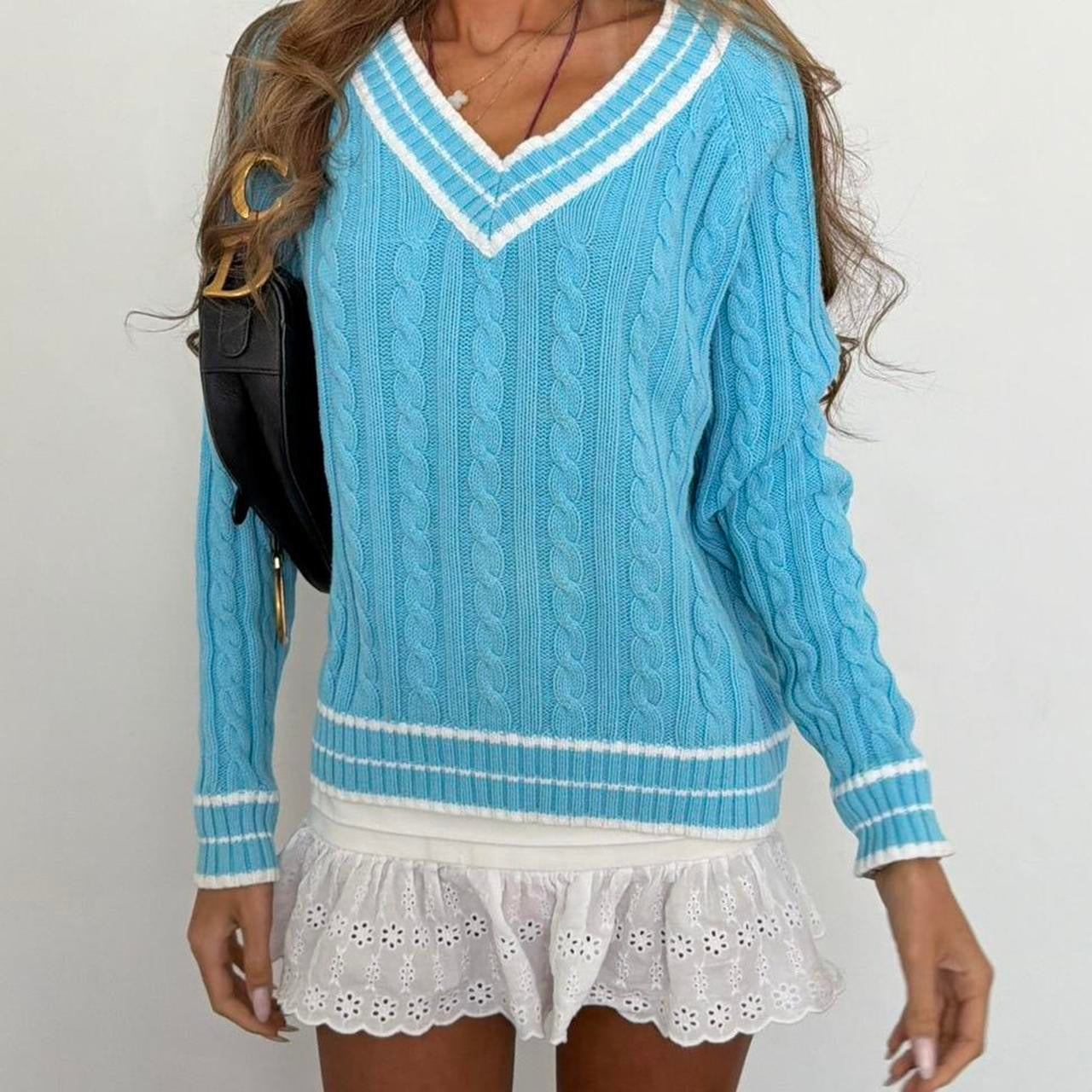 Vintage 00’s blue cable knit preppy sweater