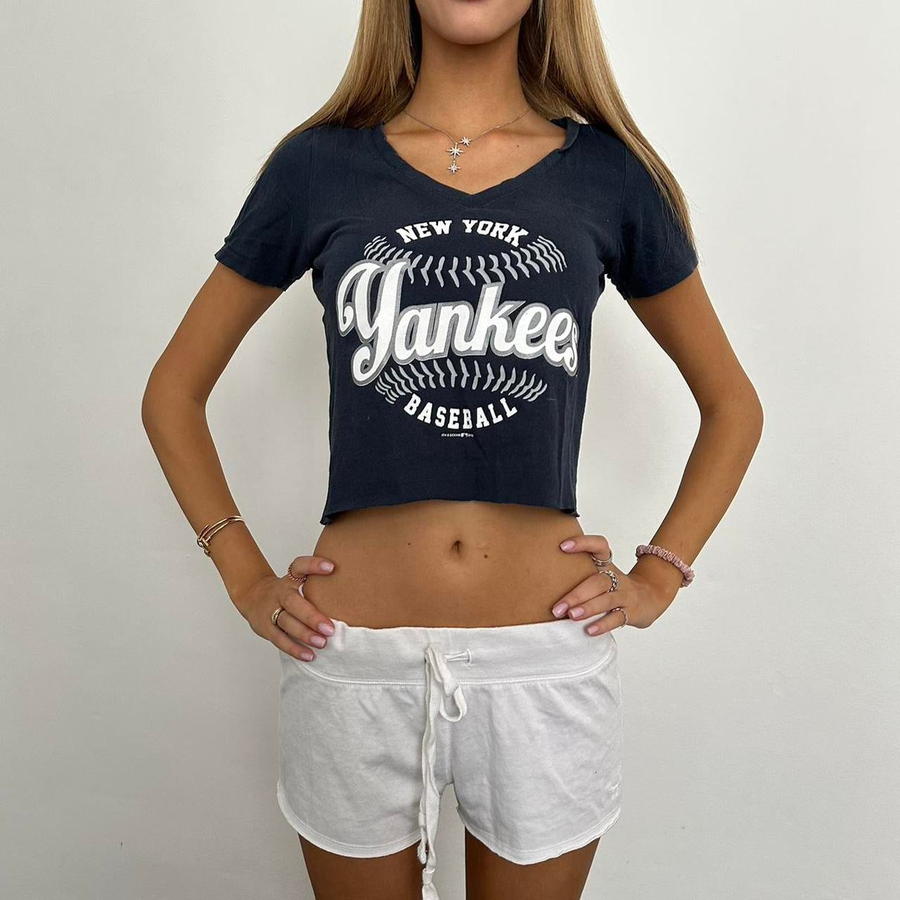 Vintage 90’s Yankees baby tee