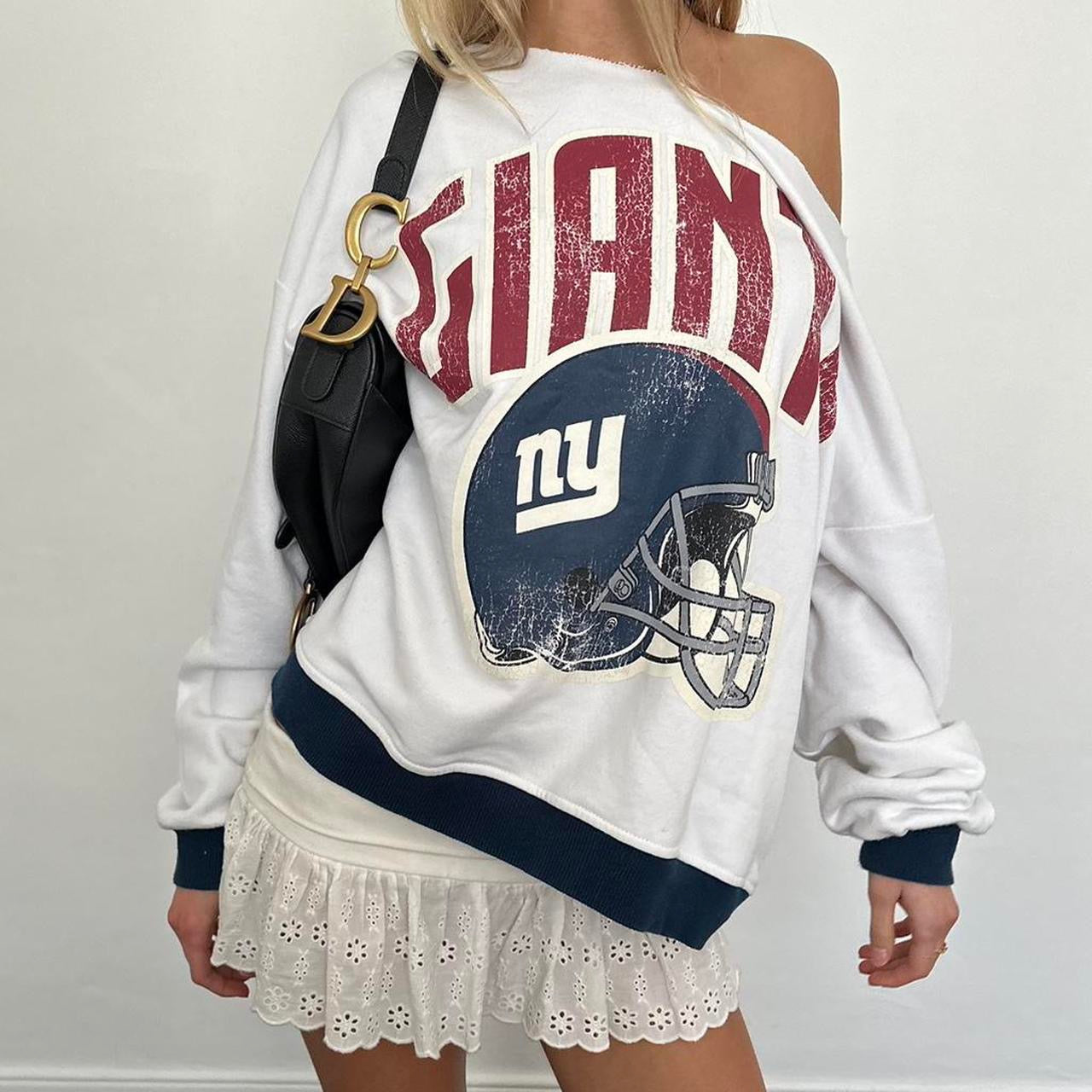 Vintage 90’s graphic Giants off the shoulder sweatshirt