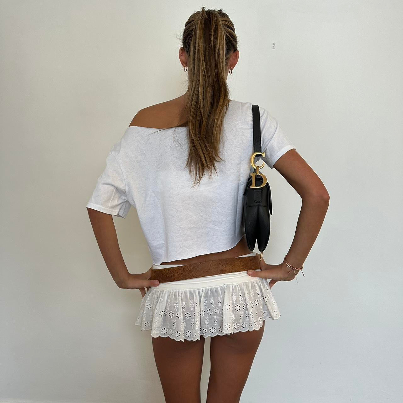 Manhattan beach white graphic top