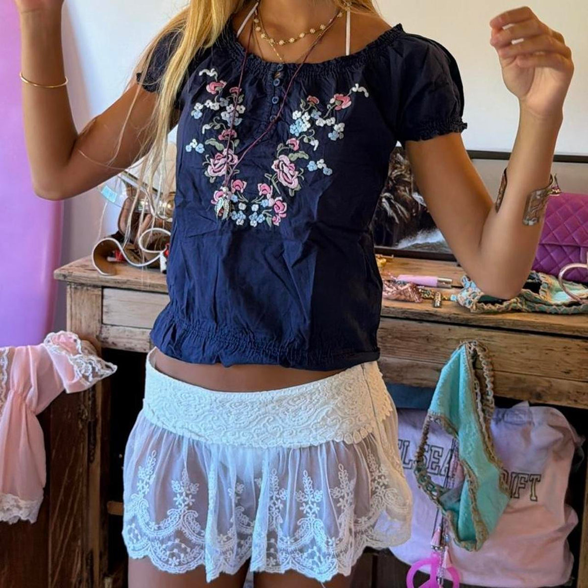 Vintage 00s blue boho top