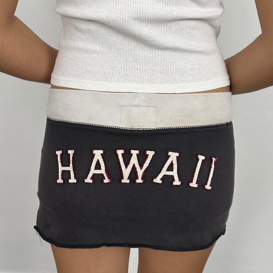 Vintage Hawaii mini skirt 💛