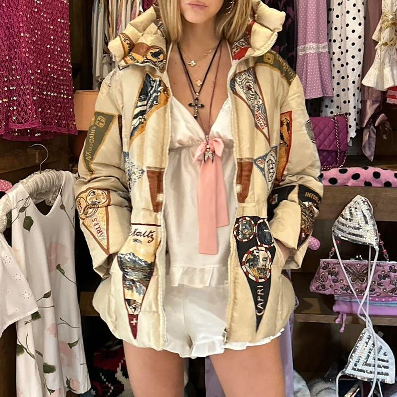 Vintage 90’s dreamy flag ski jacket