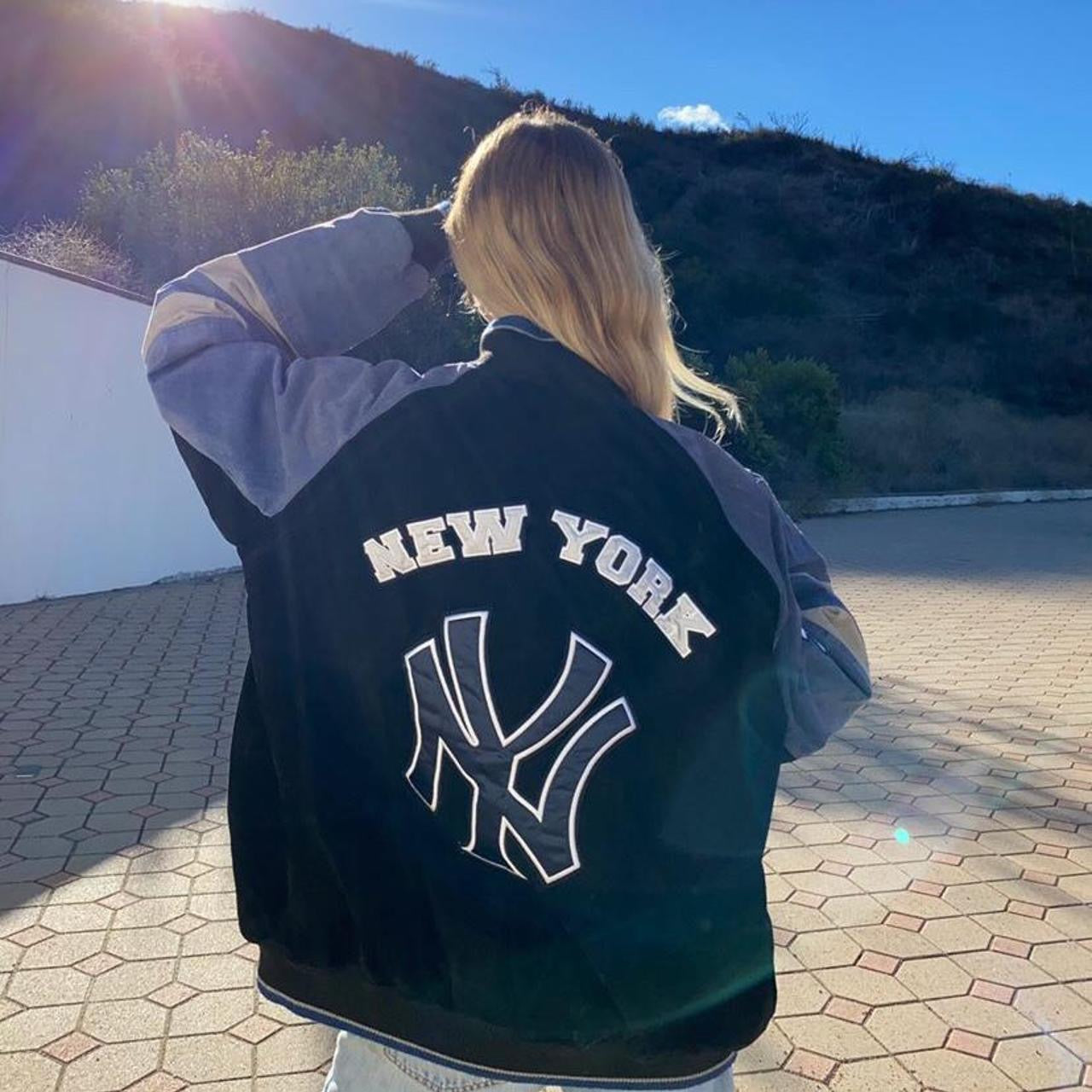 Vintage one of a kind Yankees leather jacket 🤍