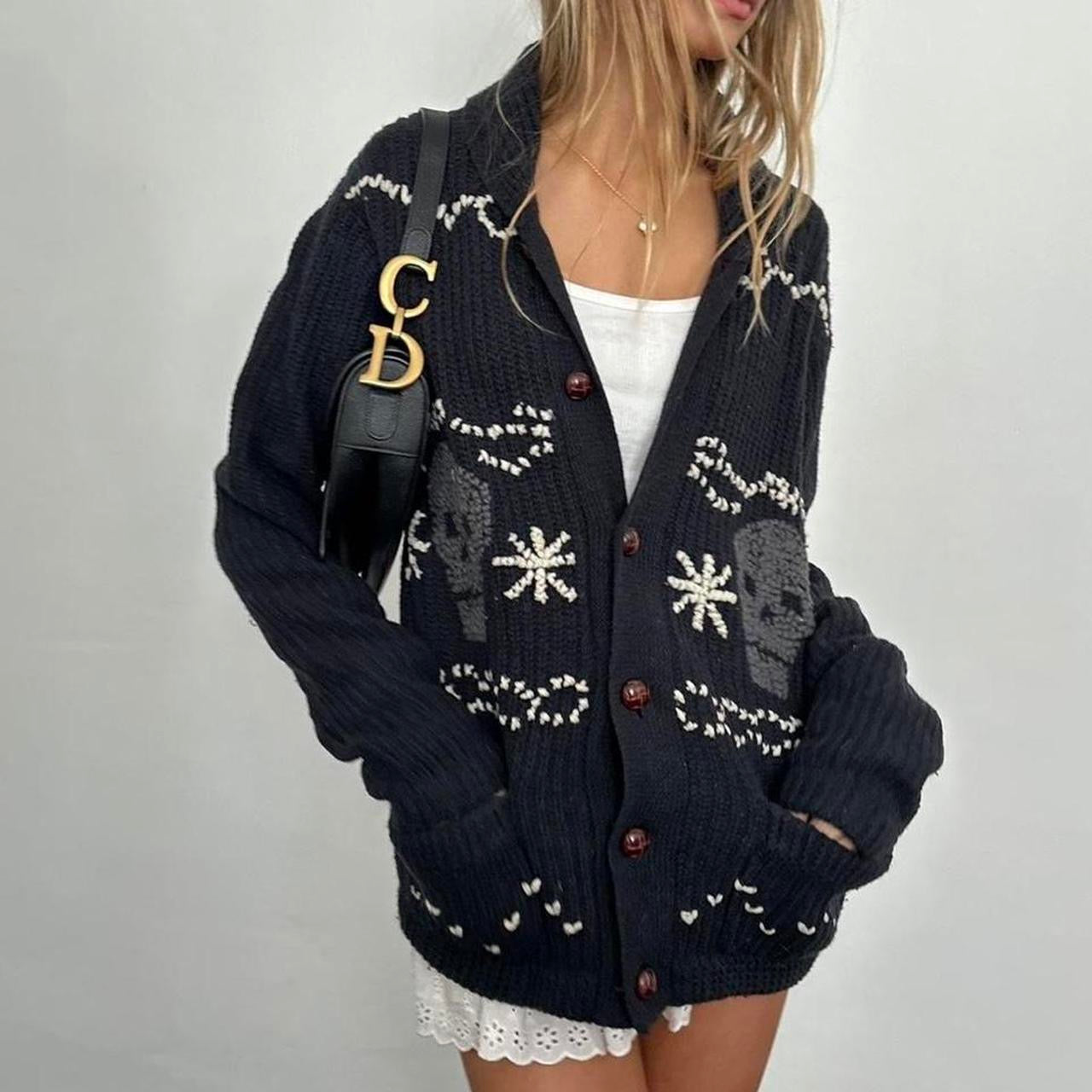 Vintage 90’s knitted skull graphic cardigan