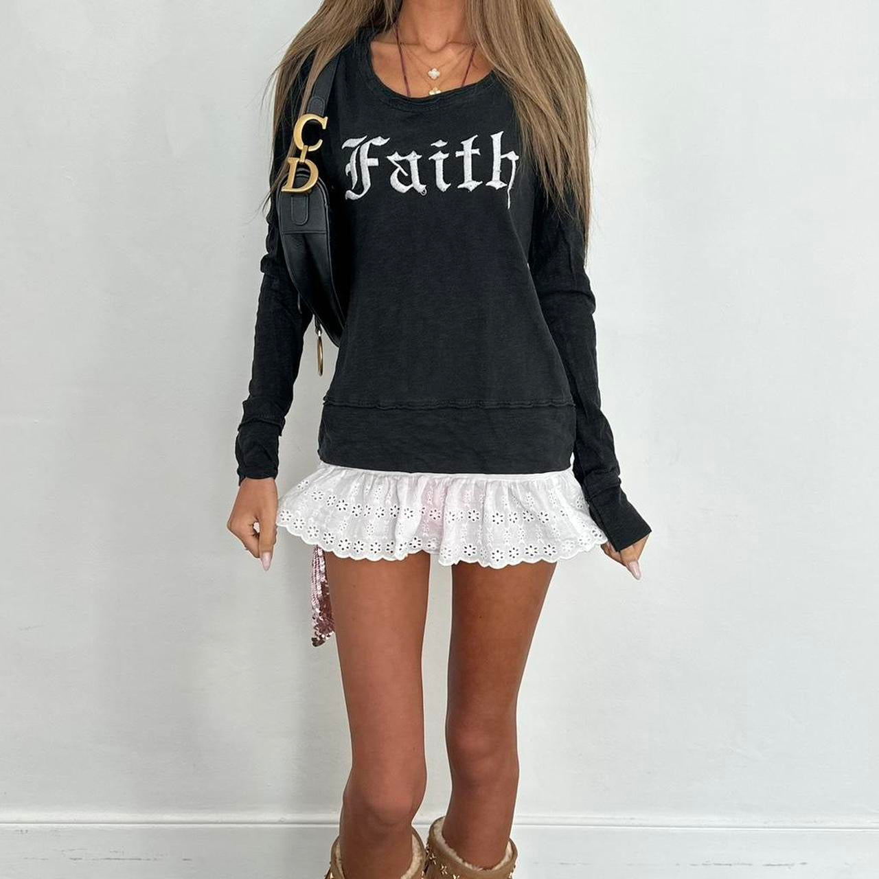 Vintage 00s Faith script graphic long sleeve top
