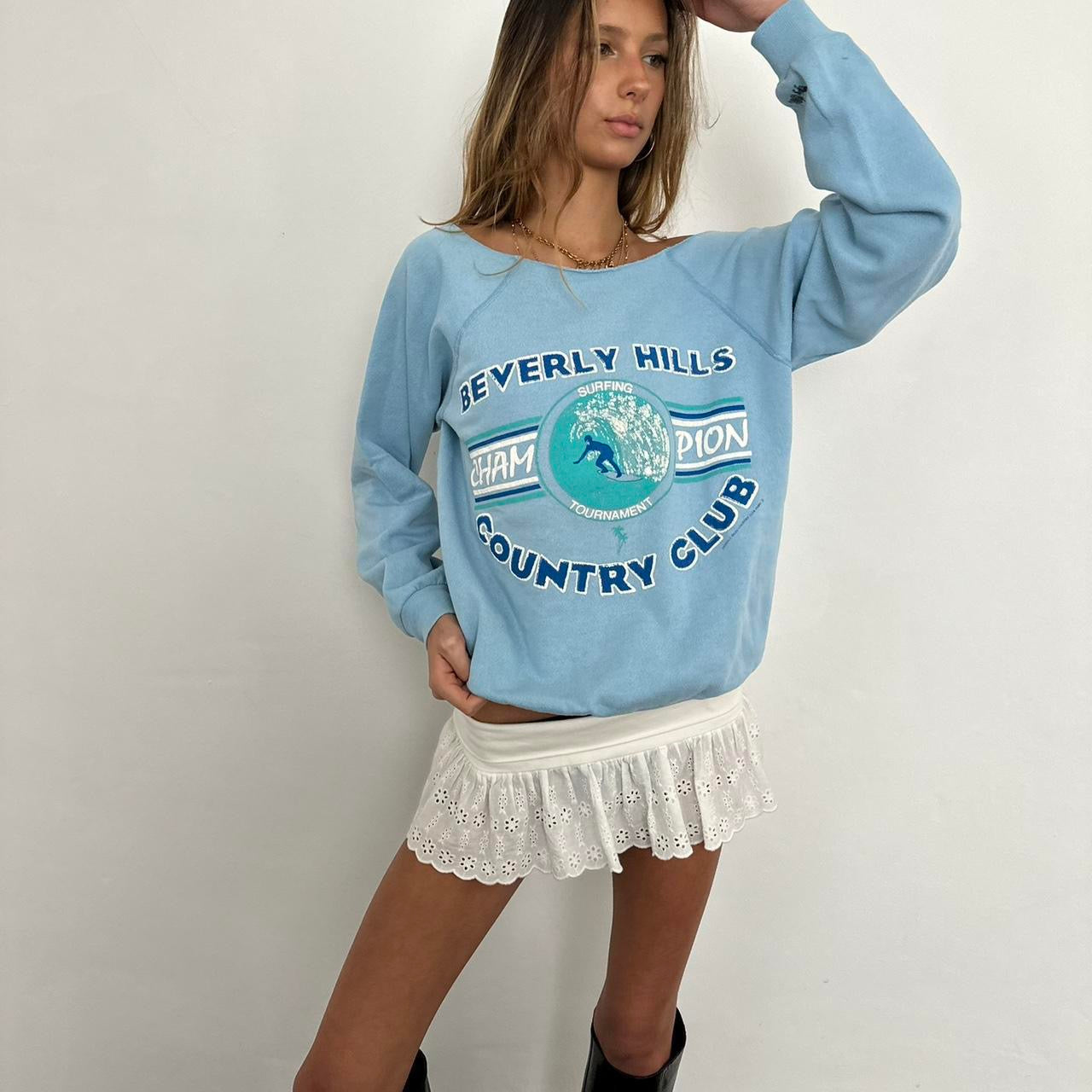 Vintage 90s rare Beverly Hills sweatshirt 🩵