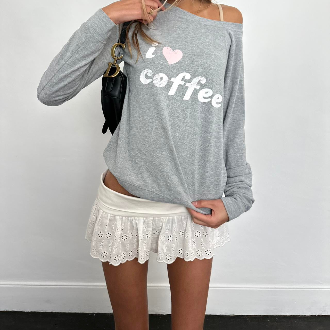 Vintage 2000’s I heart coffee slogan sweater