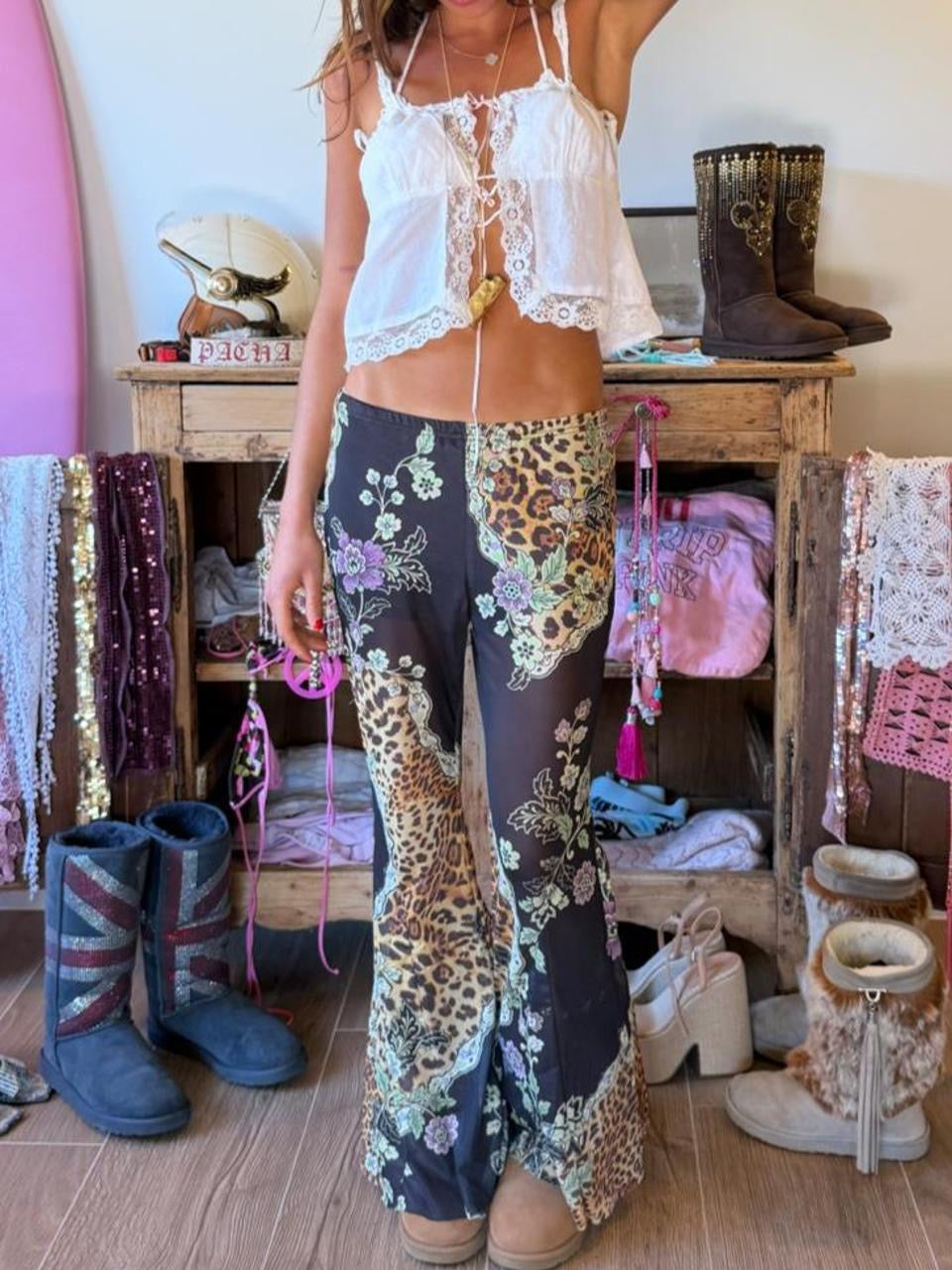 Vintage 00’s leopard & flower print flare pants