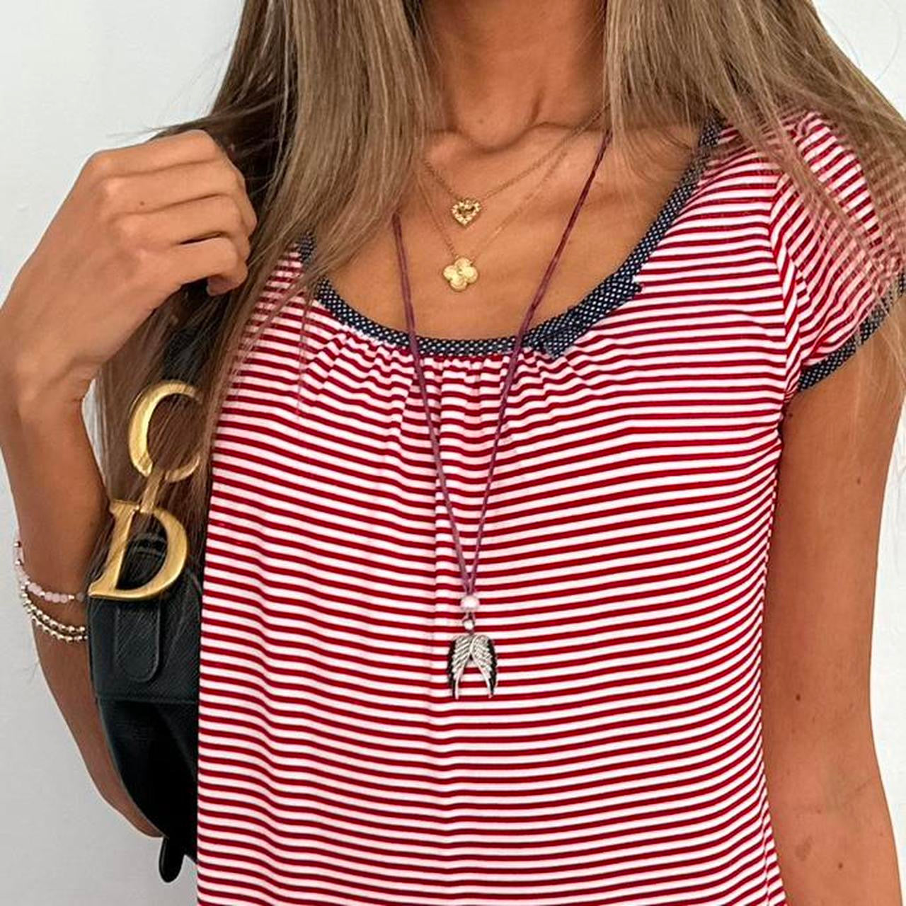 Vintage 2000’s striped red top
