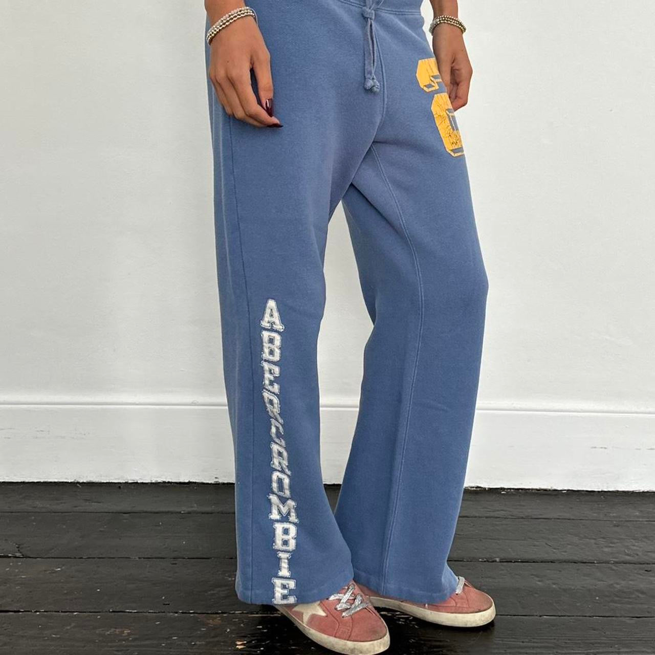 Vintage 2000’s Abercrombie & Fitch sweatpants