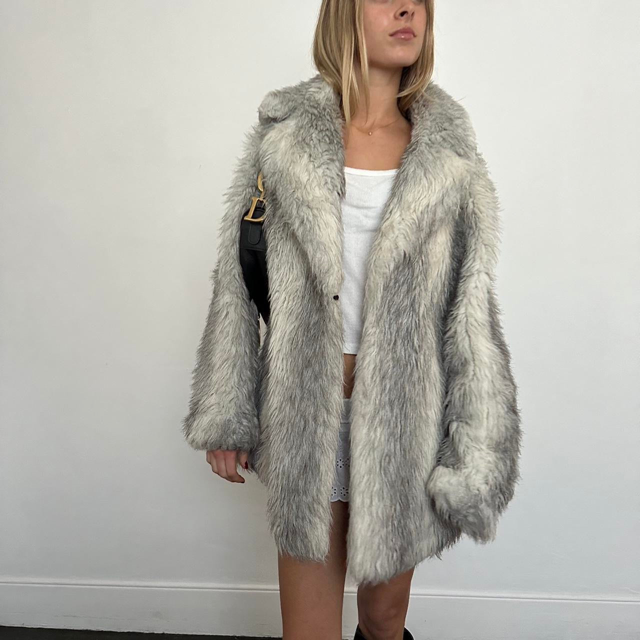 Vintage 2000’s grey faux fur jacket