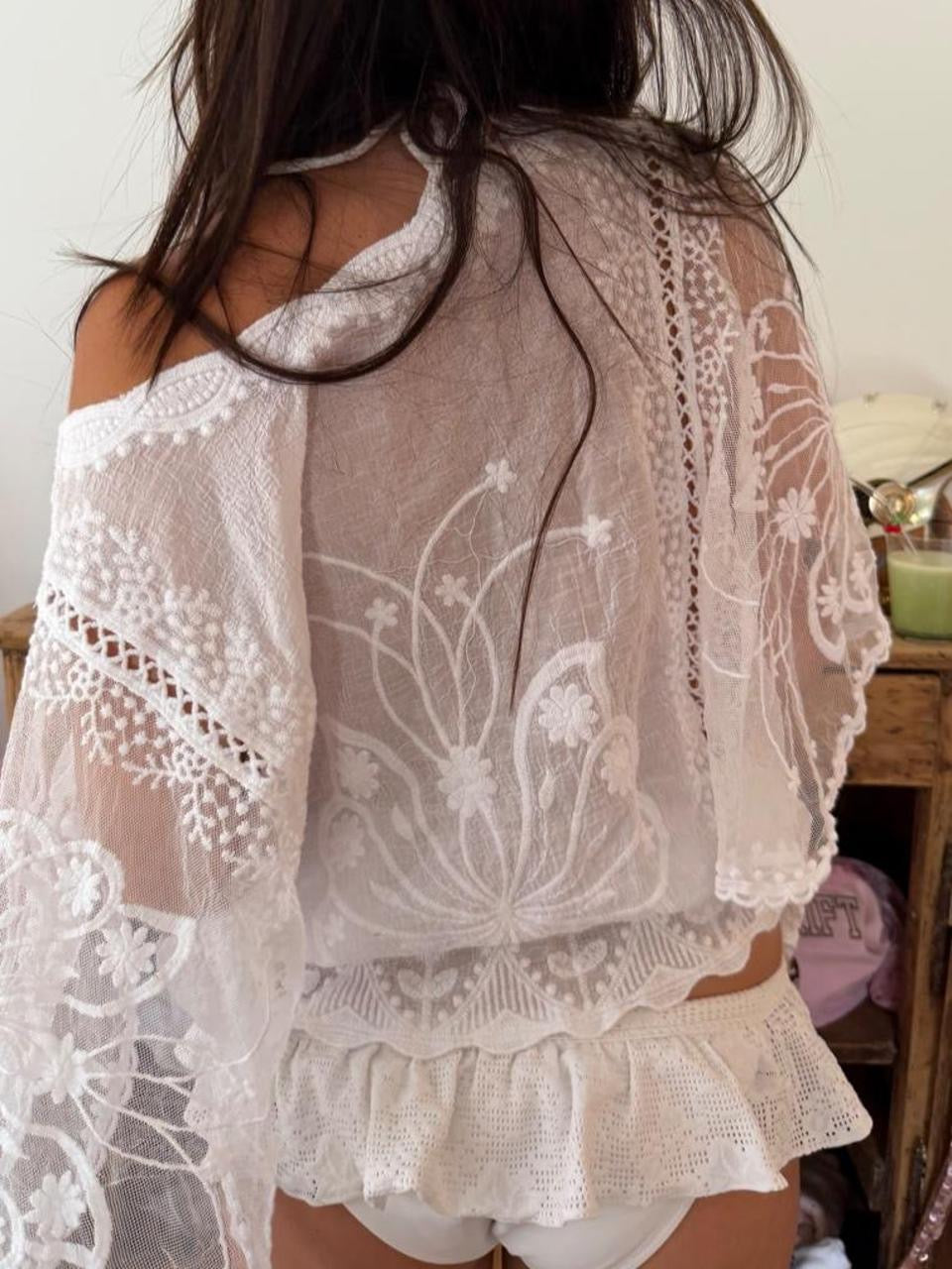 Vintage 00s white lace boho long sleeve top