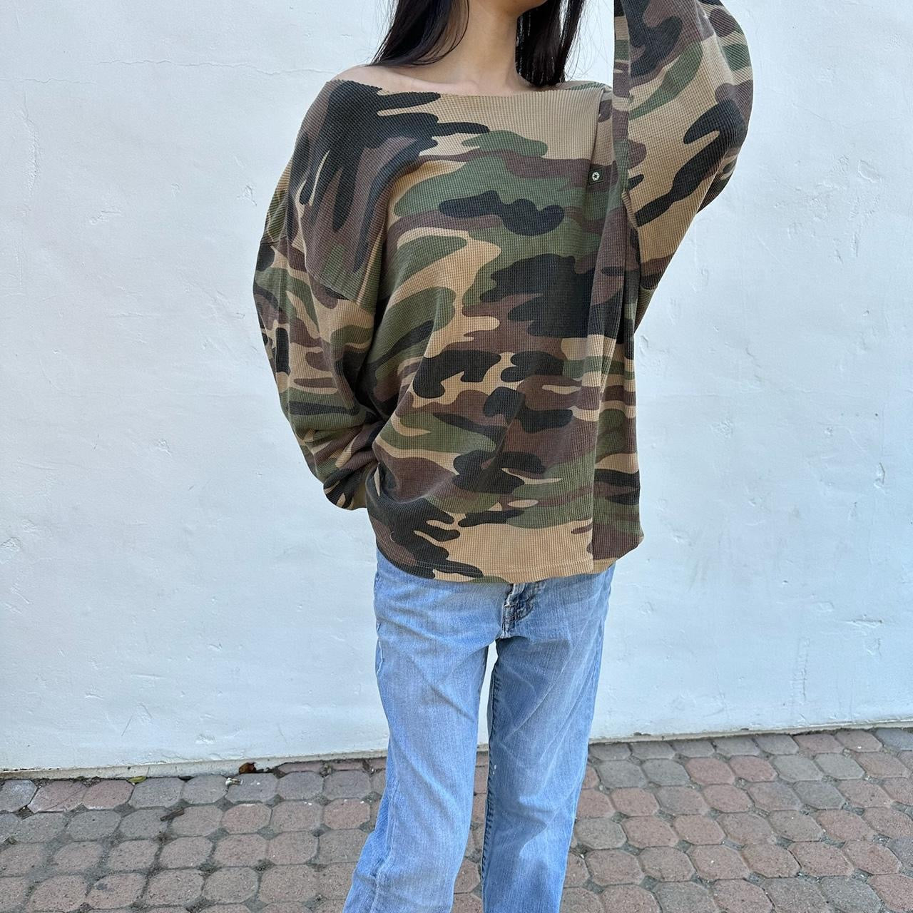 Vintage 90’s camouflage long sleeve top