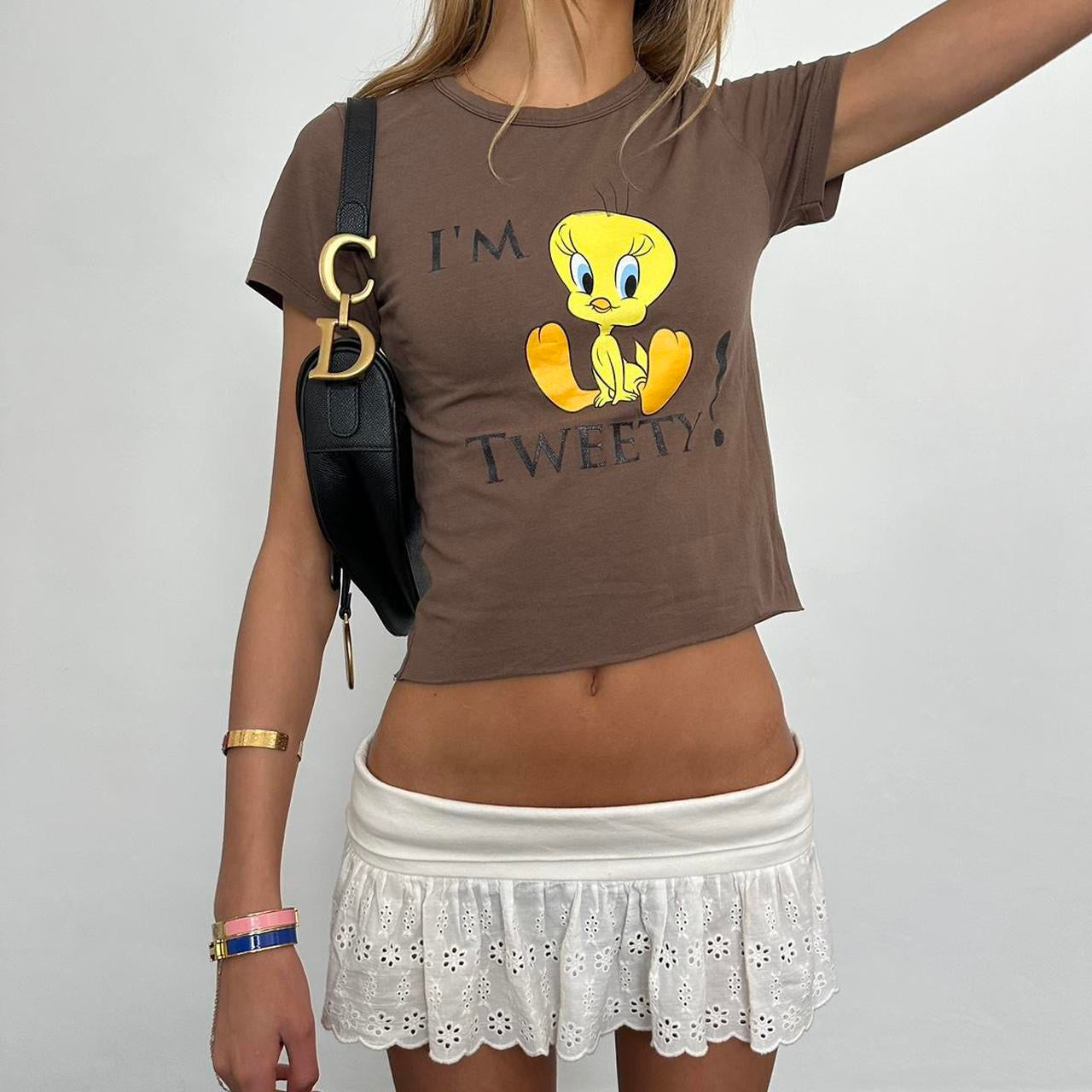 Vintage 90’s tweety brown baby tee 🤎