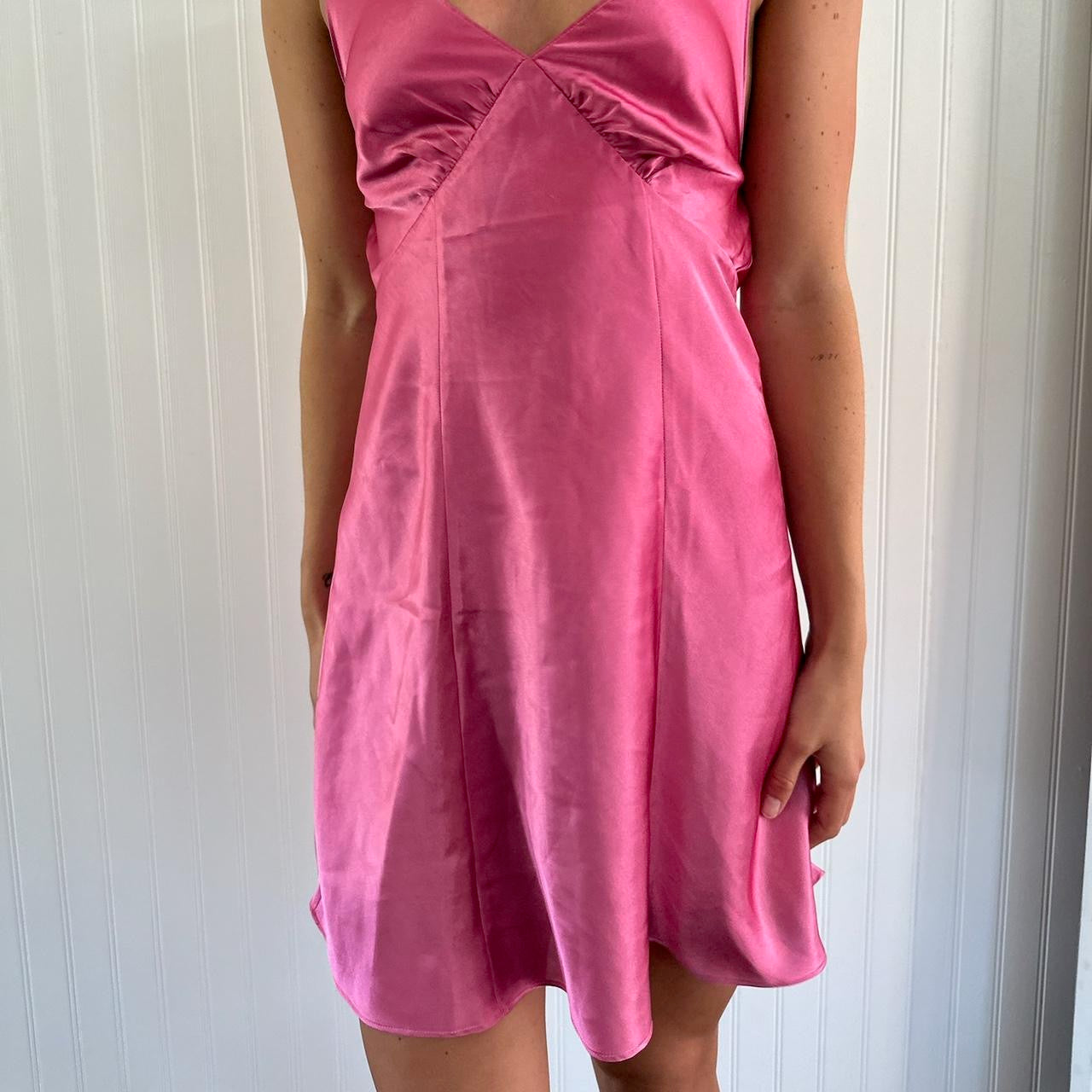 Vintage 90’s pink halter neck dress 🎀