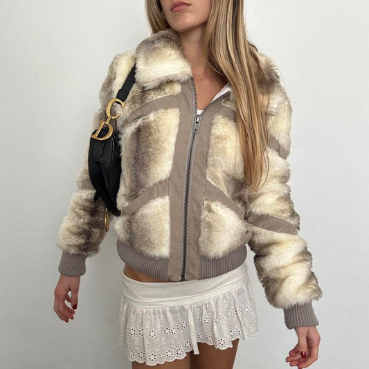 Vintage 2000’s cream faux fur jacket