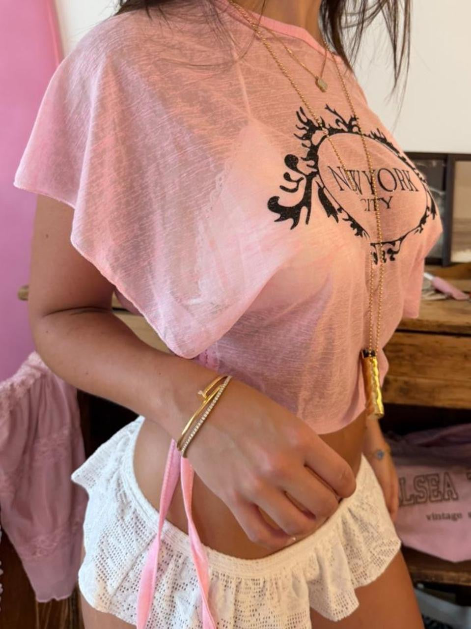 Vintage 00’s New York City pink graphic delicate top