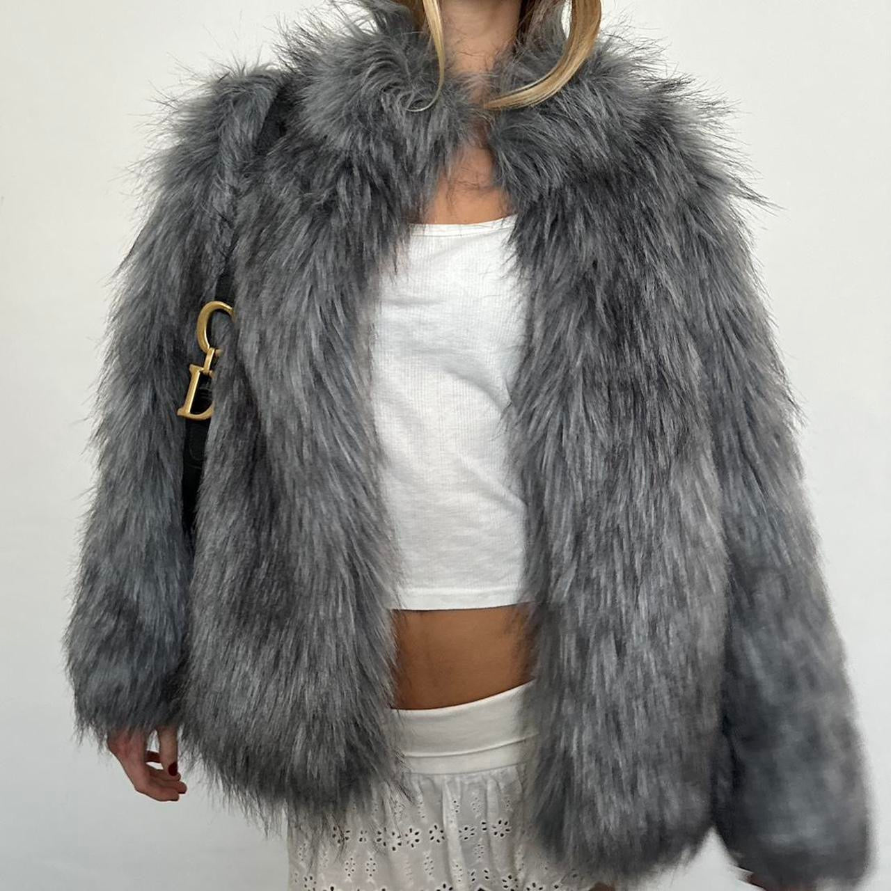 Vintage 2000’s grey faux fur jacket