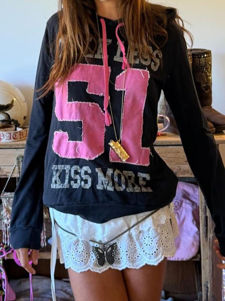 Vintage 00’s ‘Talk less kiss more’ hoodie