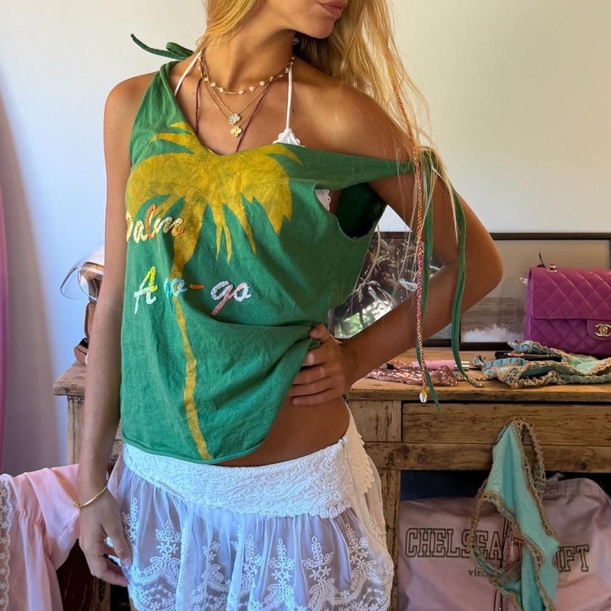 Vintage 00s Palm tree graphic island top