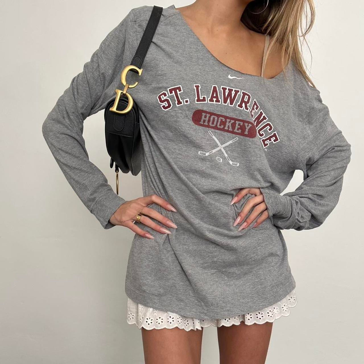 Vintage 2000’s St Lawrence Hockey sports long sleeve top