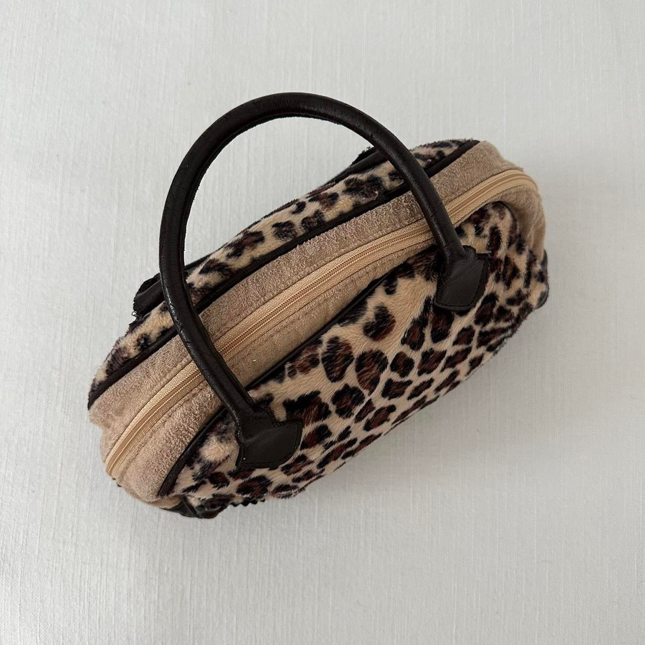 Vintage true 90’s leopard bag