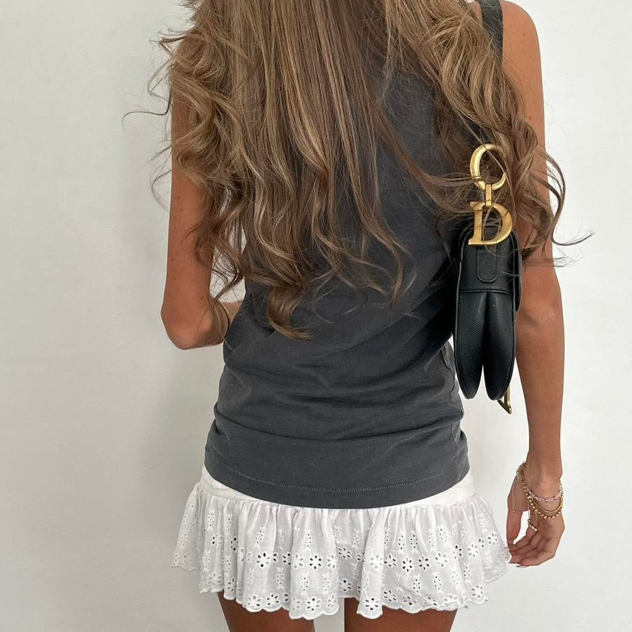 Vintage 00s grey skull and crossbones top