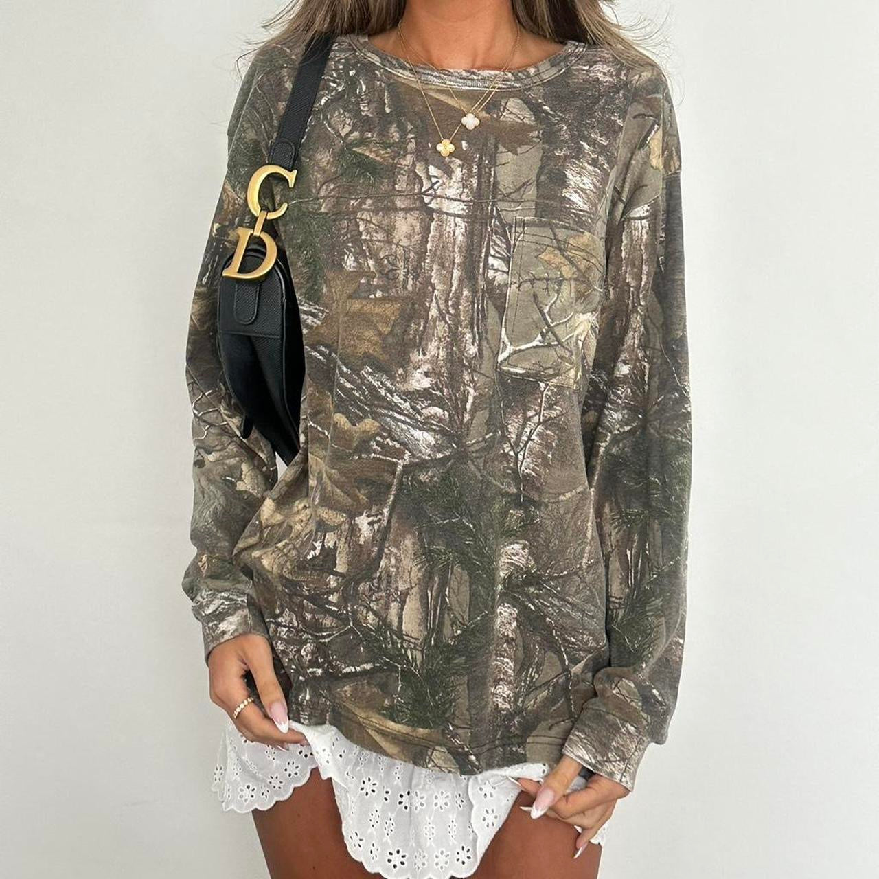 Vintage 00s camouflage soft long sleeve top