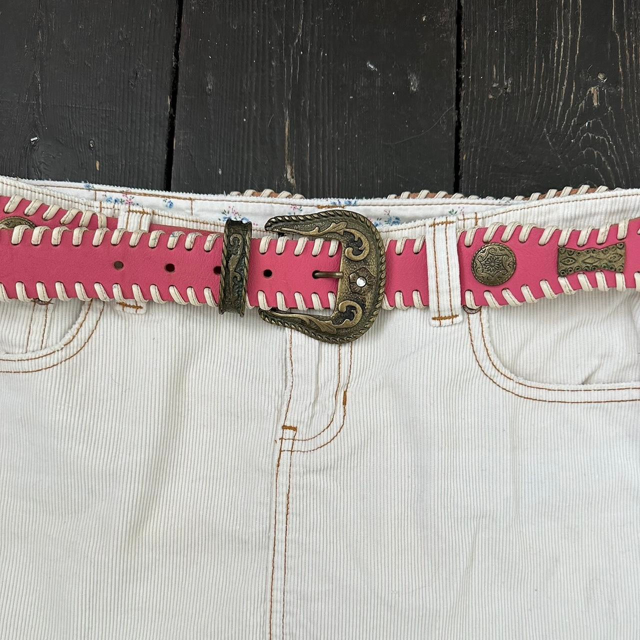 Vintage 90’s leather pink belt