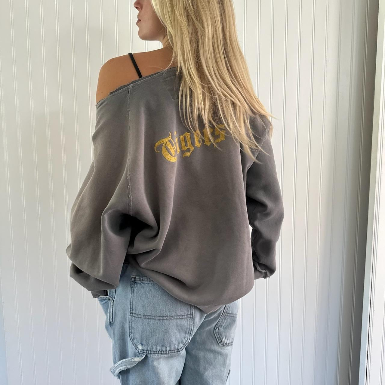 Vintage 90’s rare distressed sweatshirt