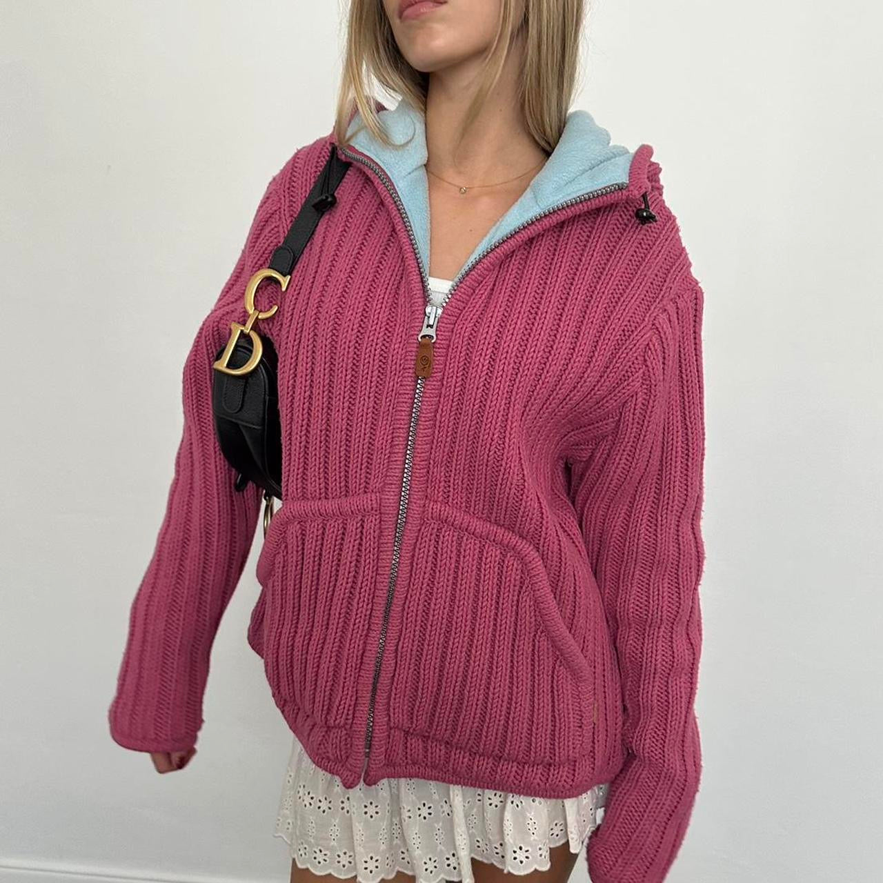 Vintage 2000’s pink knitted hooded zip up