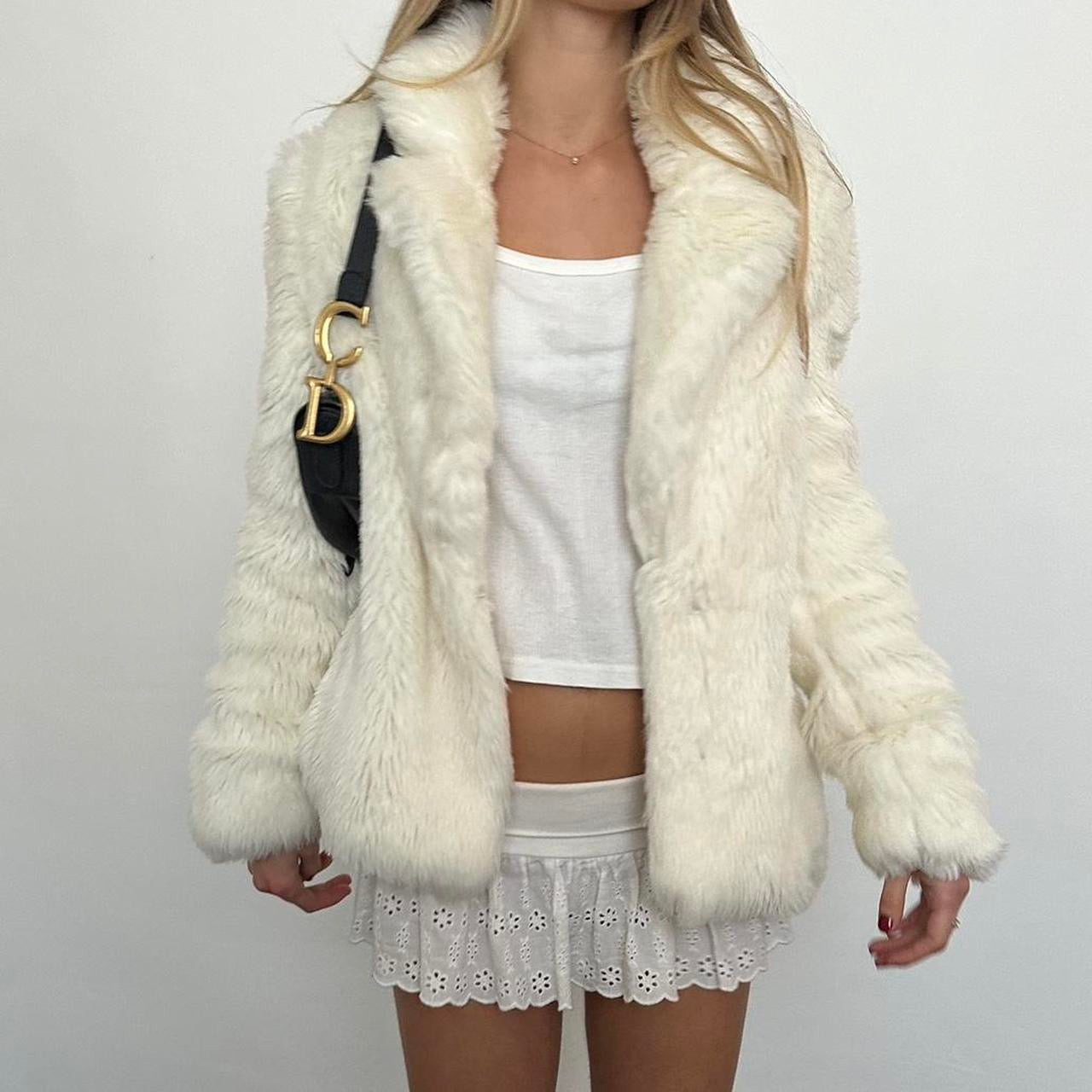 Vintage 2000’s white faux fur jacket