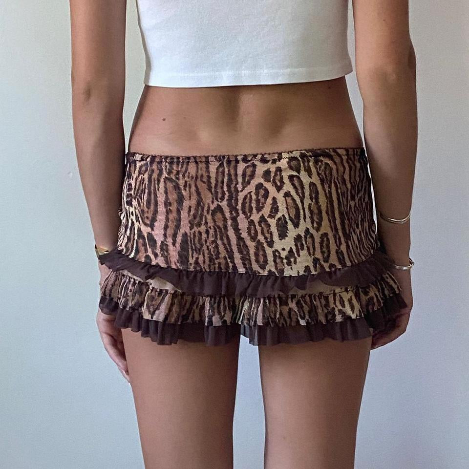 Vintage early 2000s leopard print micro mini skirt