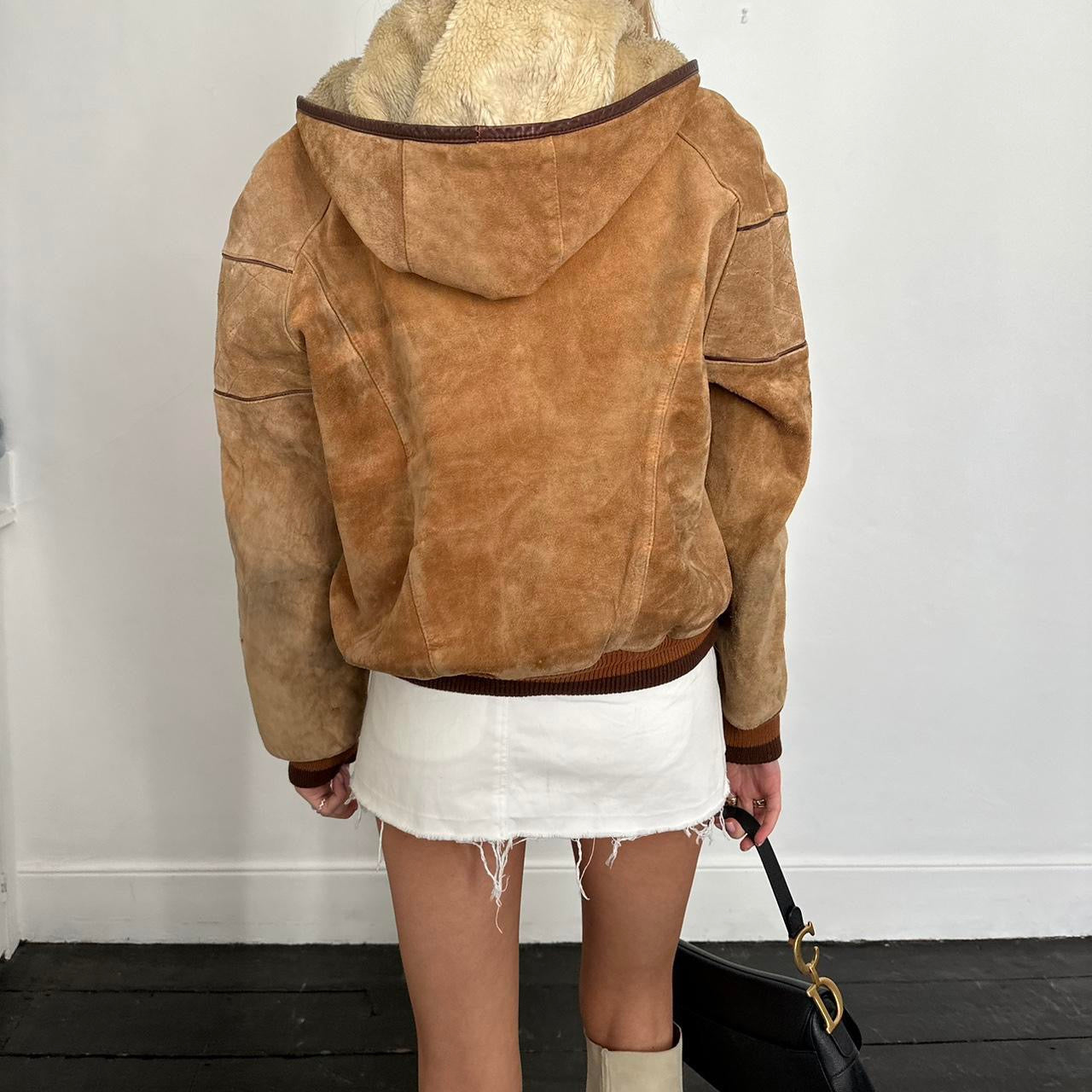 Vintage 90’s brown/tan bomber graphic leather jacket