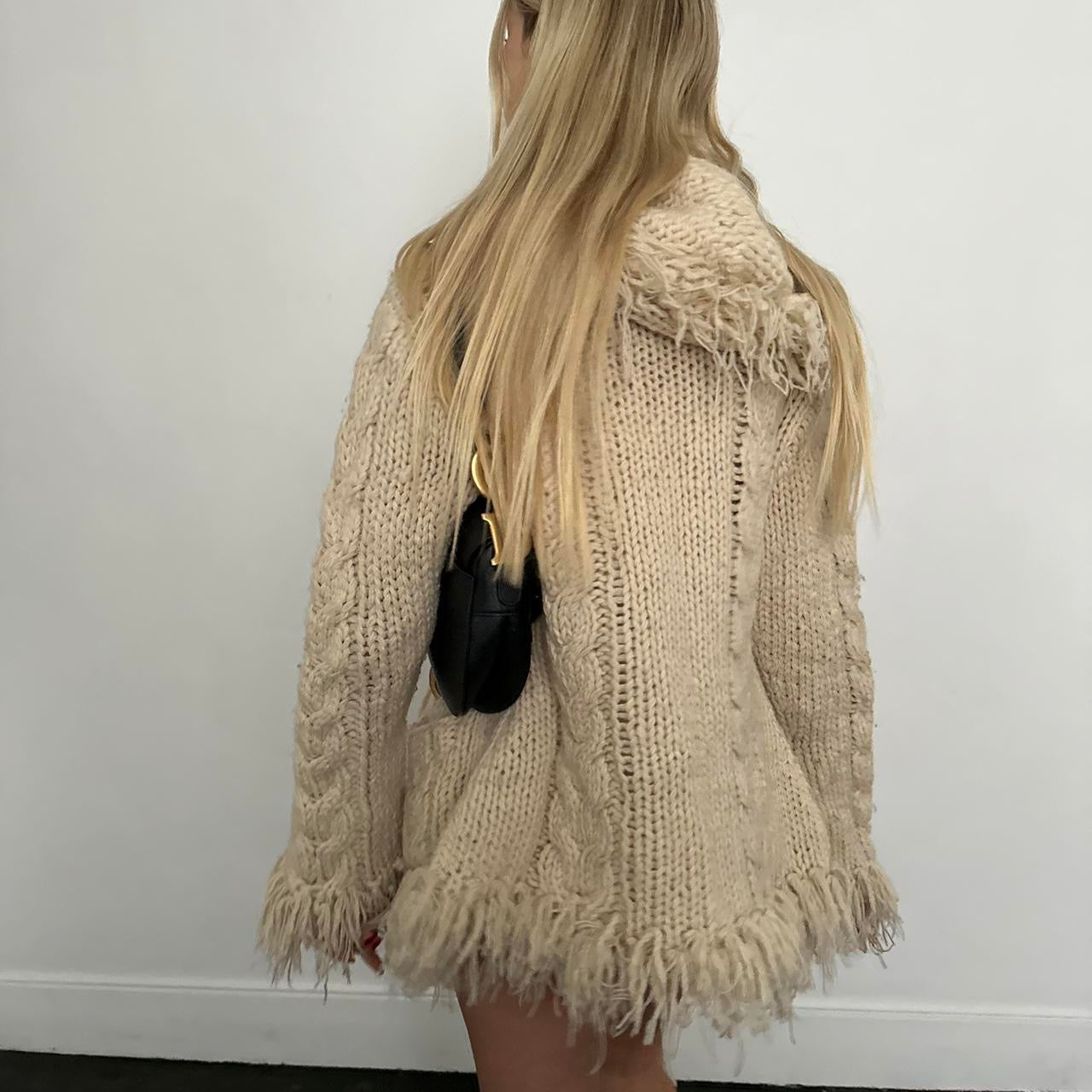 Vintage 90’s frilly knitted cream cardigan