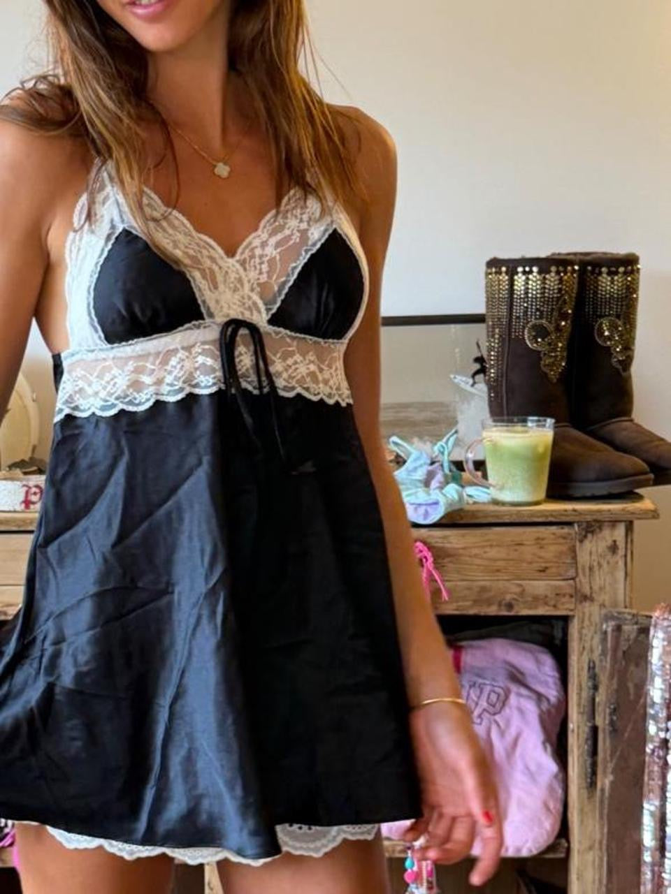 Vintage 00’s black babydoll Victoria’s Secret top