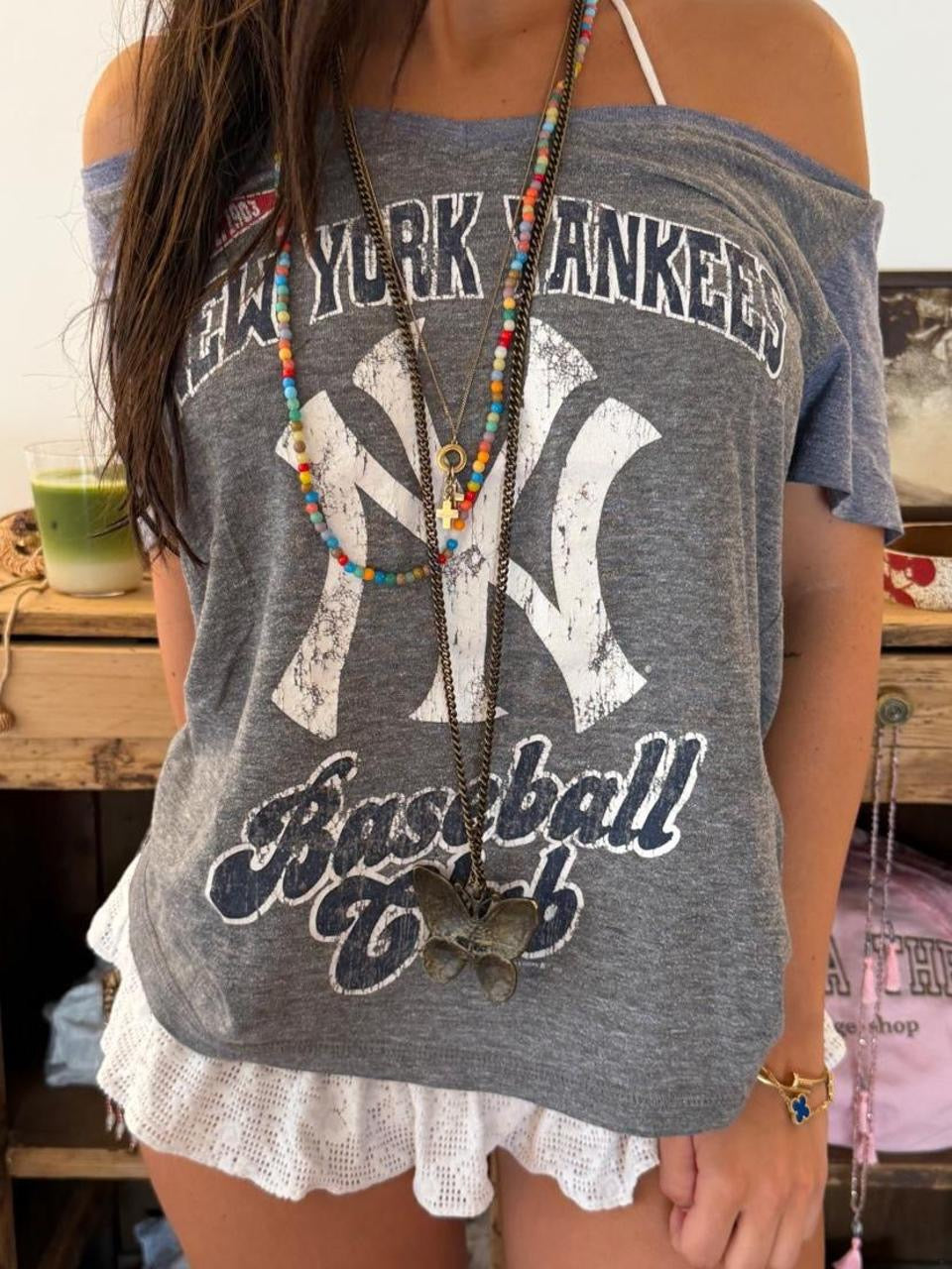 Vintage 00’s New York Yankees off the shoulder top