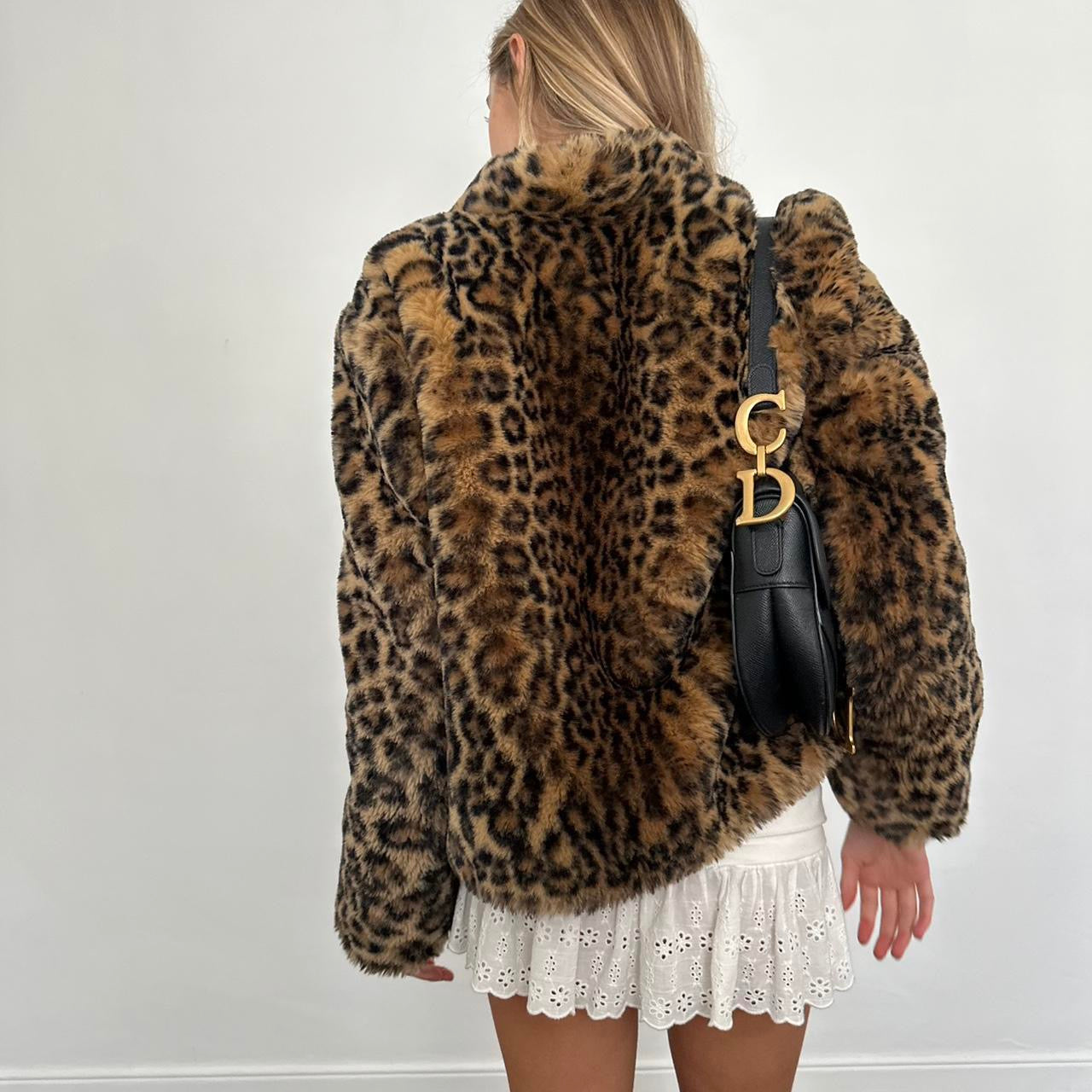 Vintage 2000’s faux fur leopard jacket