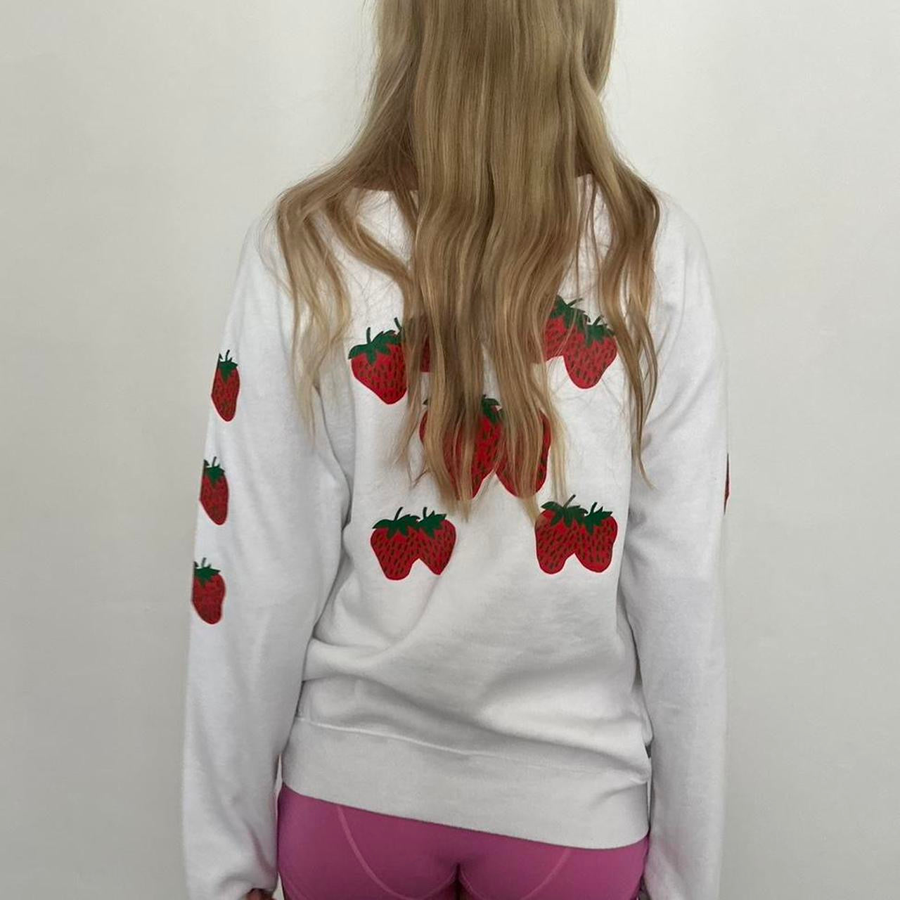 Vintage 90’s strawberry sweatshirt