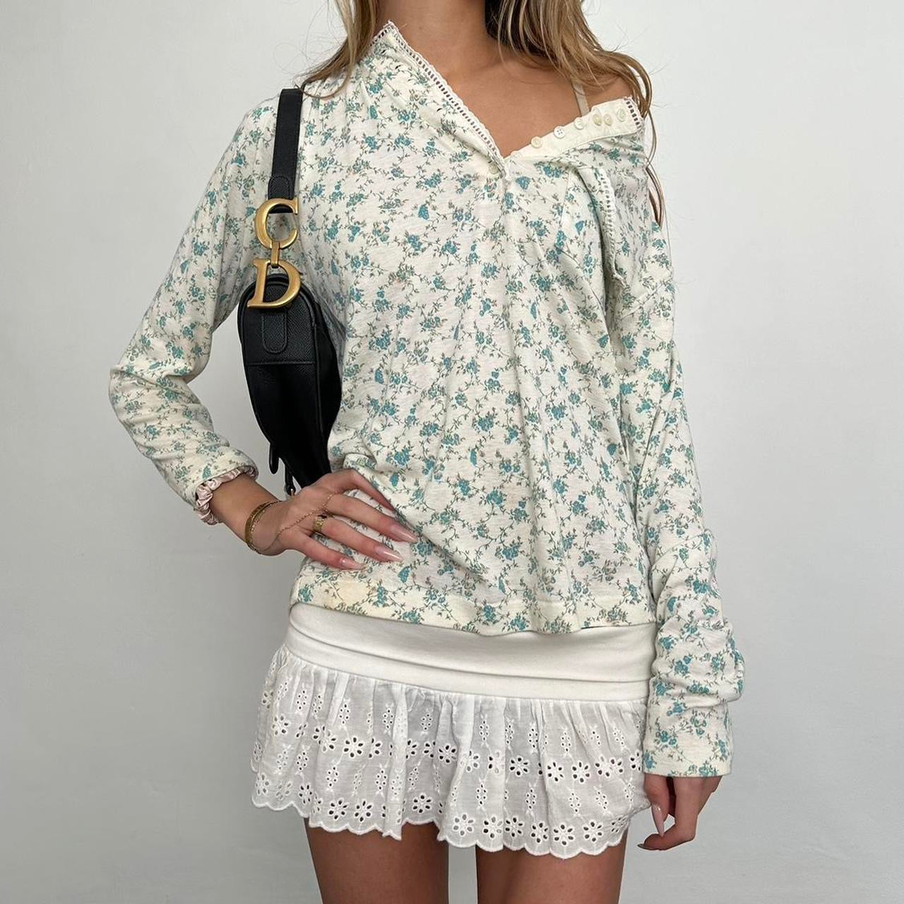 Vintage floral print long sleeve top