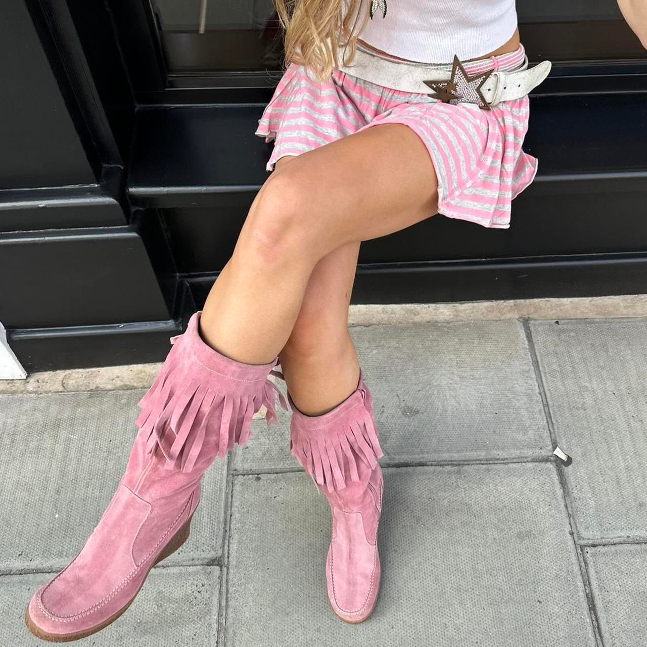 Vintage pink tassel suede leather boots