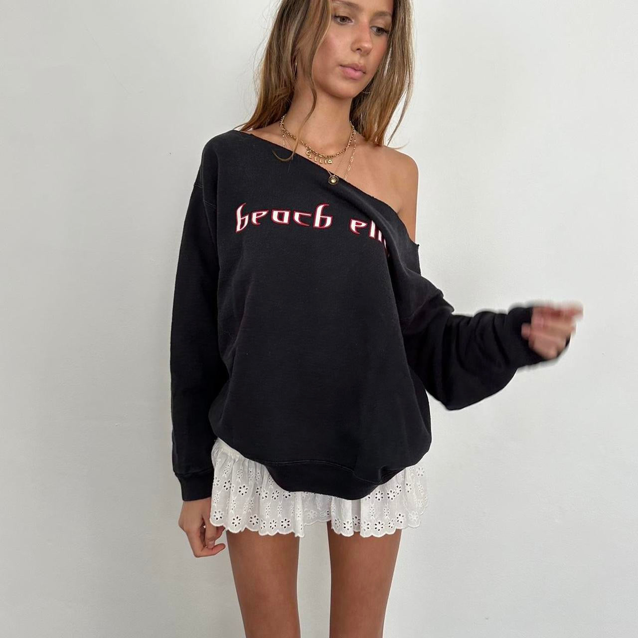 Vintage Beach Elite skater off shoulder sweatshirt 🖤