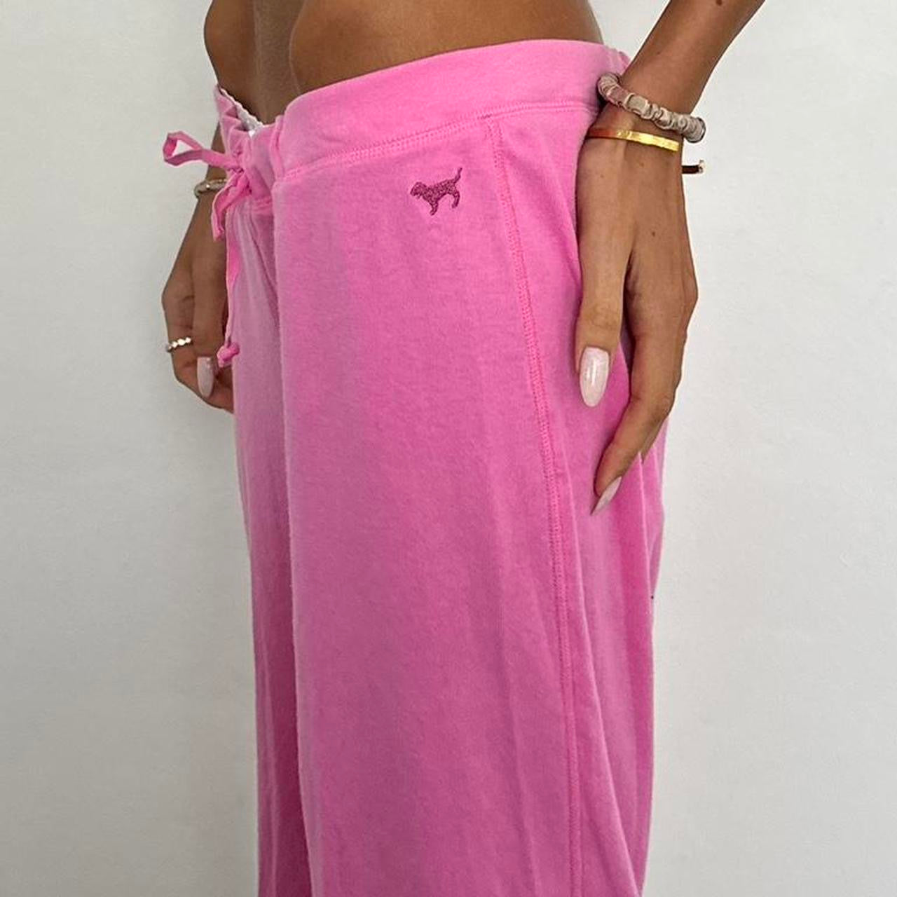 Vintage 2000’s Victoria’s Secret pink sweatpants