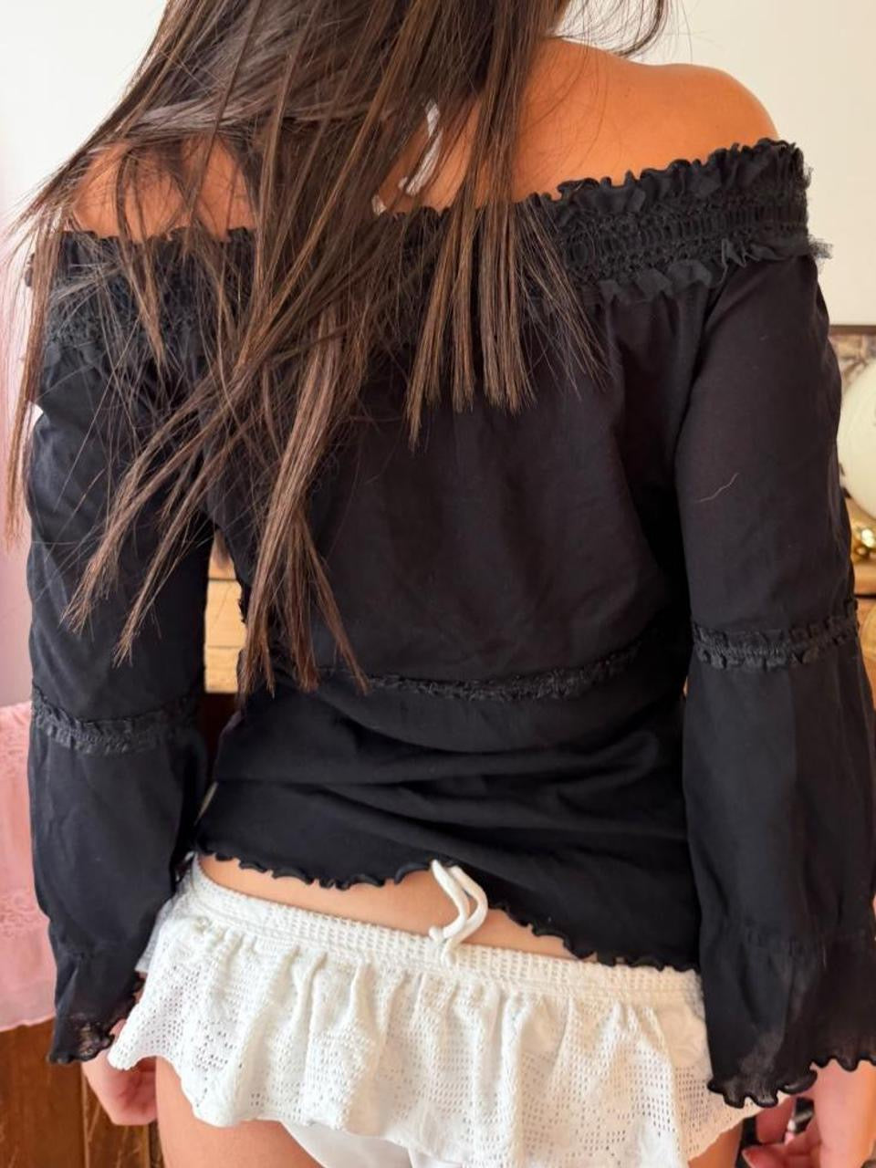Vintage 00s black off shoulder boho top